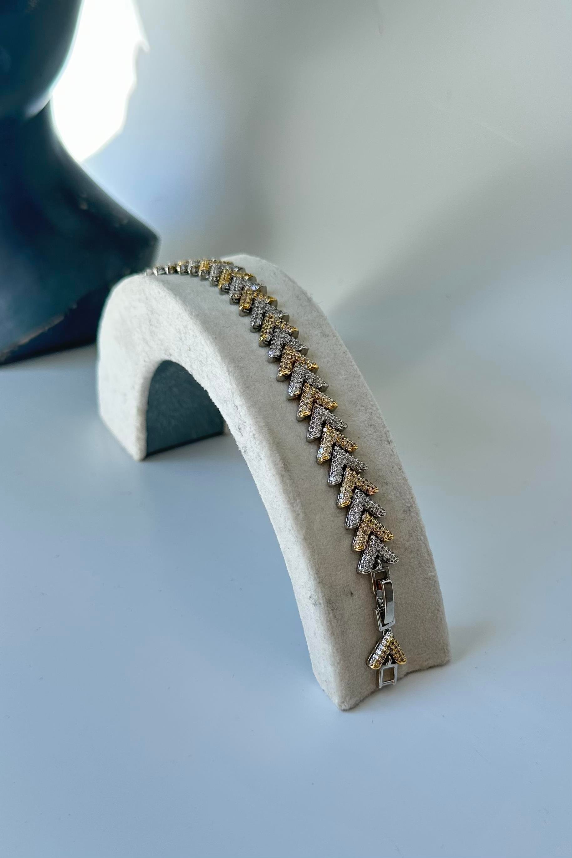 TAŞLI BALIK SIRTI BİLEZİK