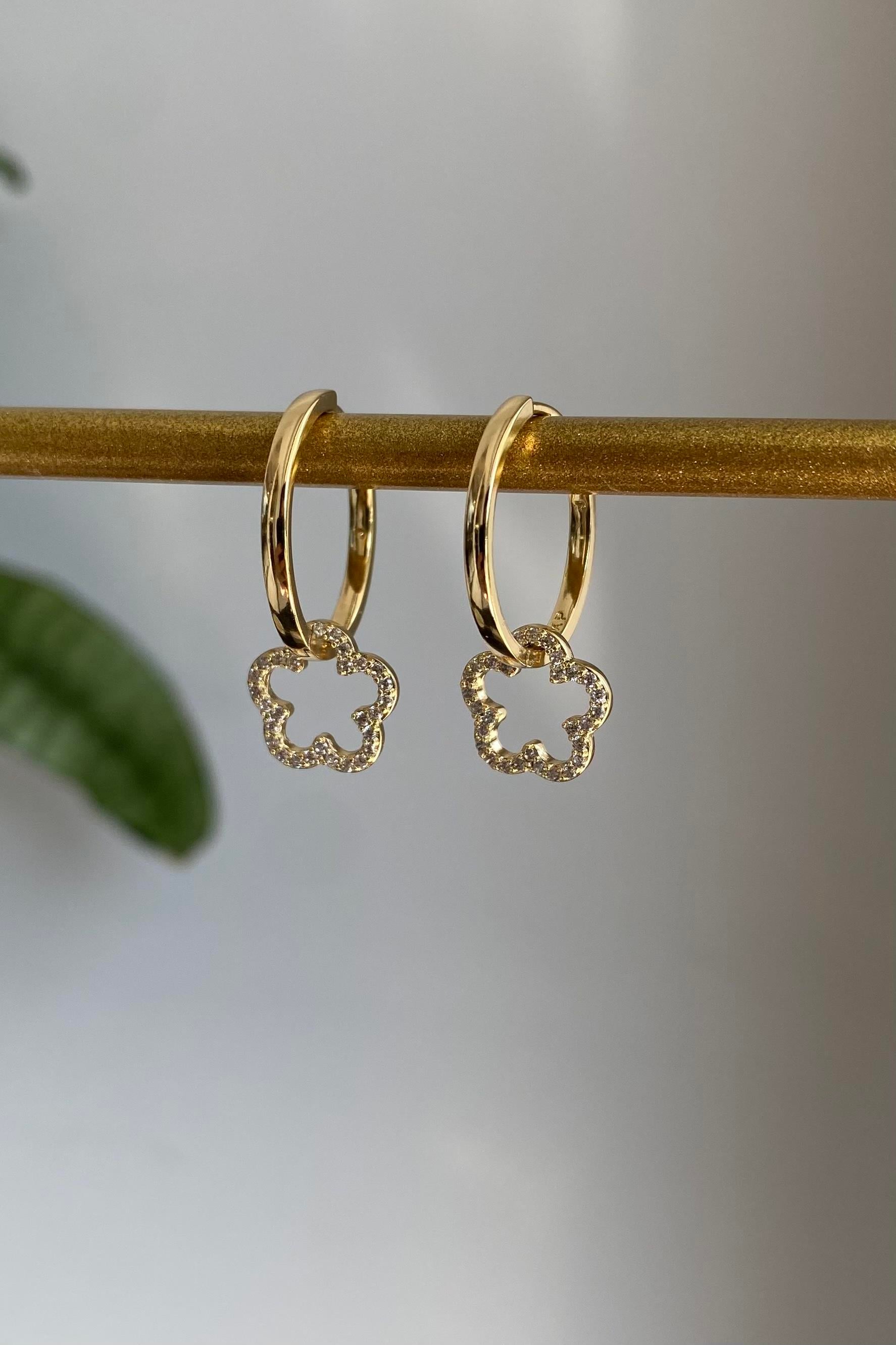 TAŞLI ÇİÇEK UÇLU HALKA KÜPE 1,8CM