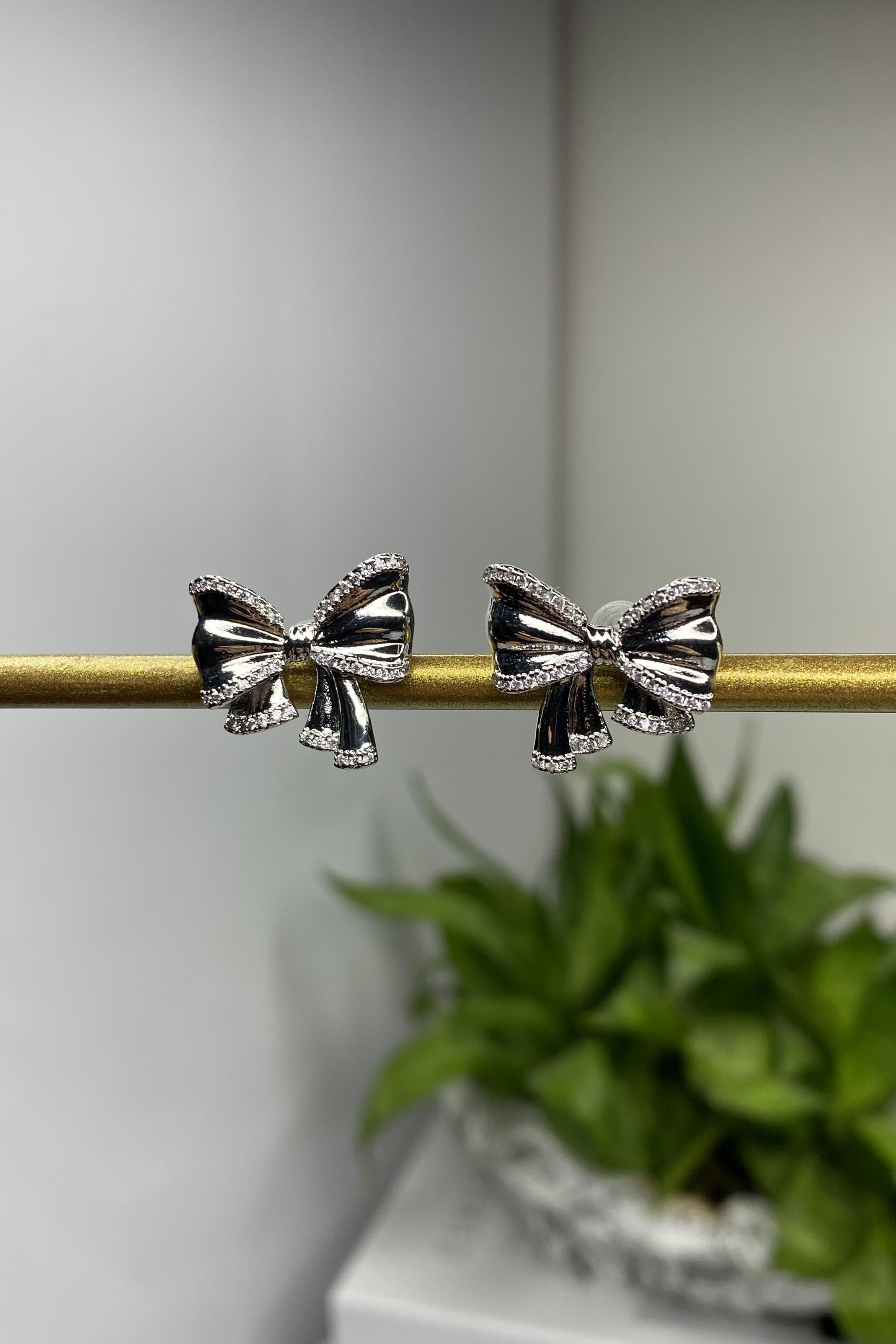 TAŞLI FİYONK KÜPE