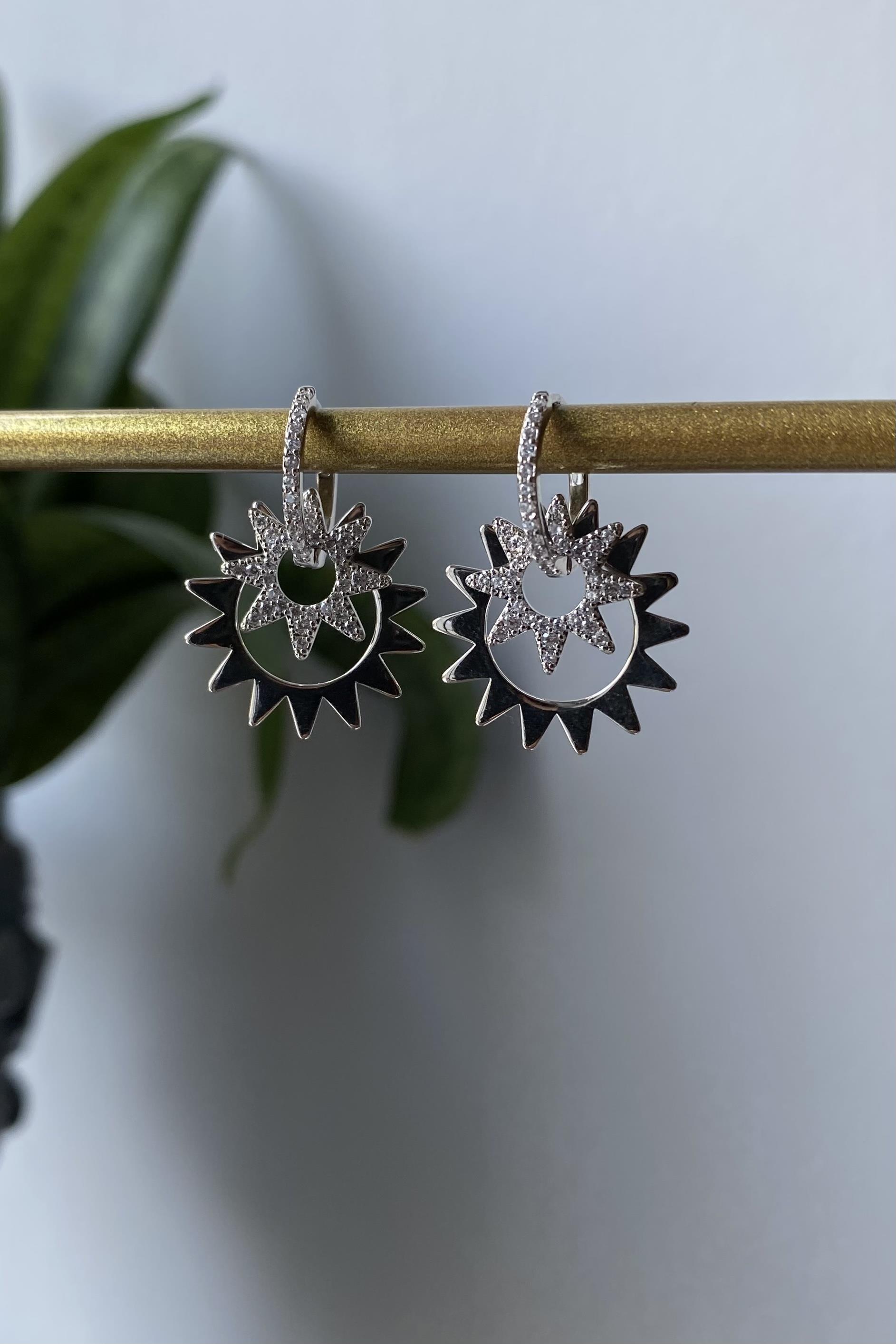 TAŞLI GÜNEŞ GEÇİRİLMİŞ HALKA KÜPE