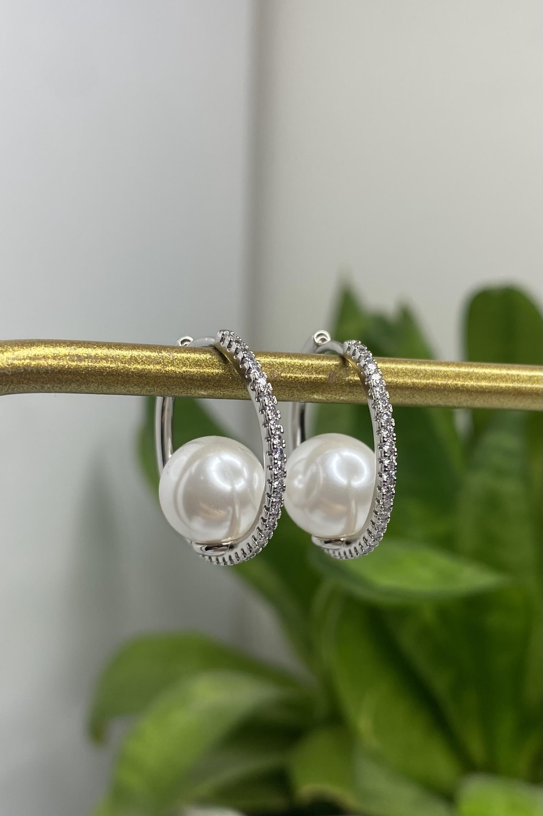 TAŞLI İNCİ GEÇİRMELİ HALKA KÜPE