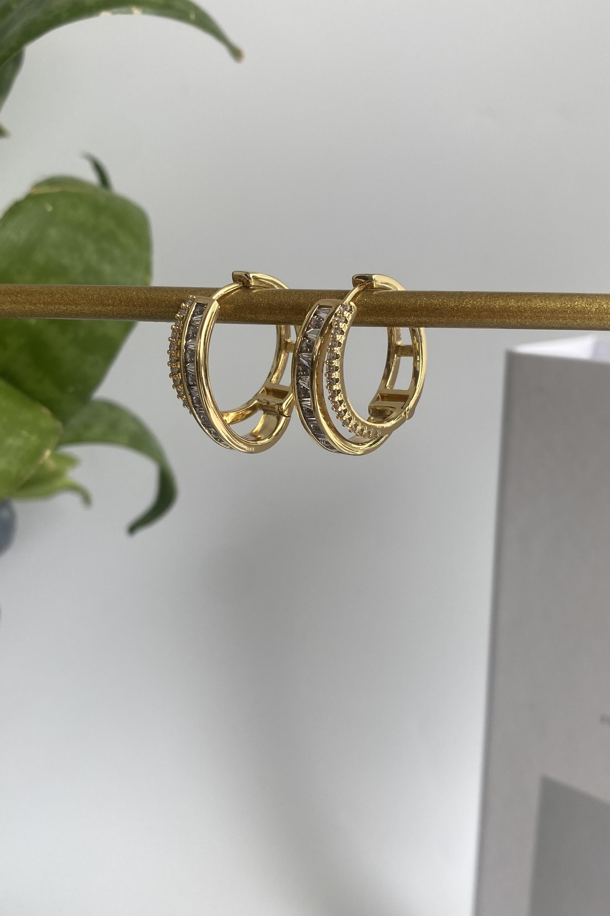 TAŞLI MİX HALKA KÜPE