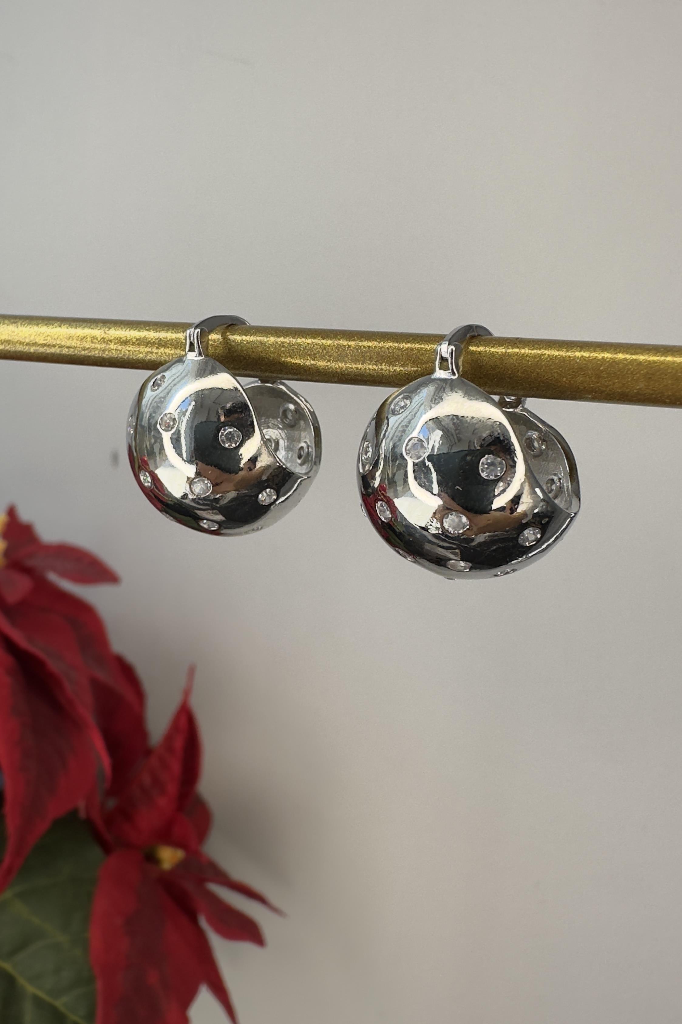 TAŞLI ORTA TOP HALKA KÜPE