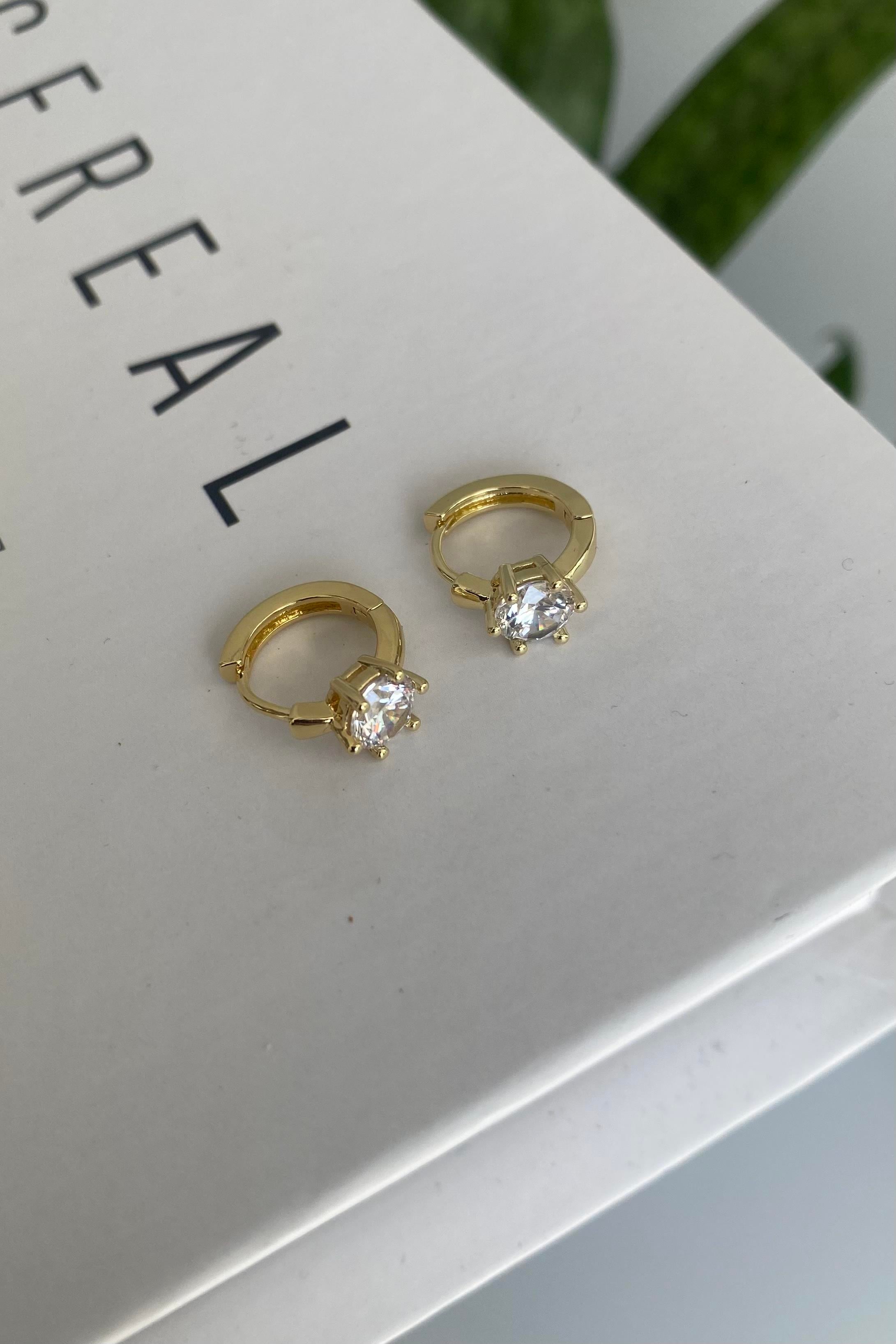 TEK TAŞ HALKA KÜPE 1.3CM