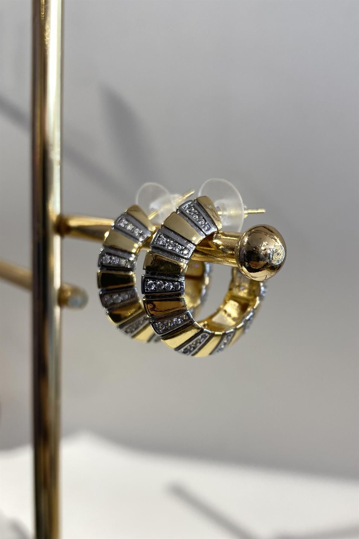 TIRTIKLI TAŞLI KALIN HALKA KÜPE 2,5cm