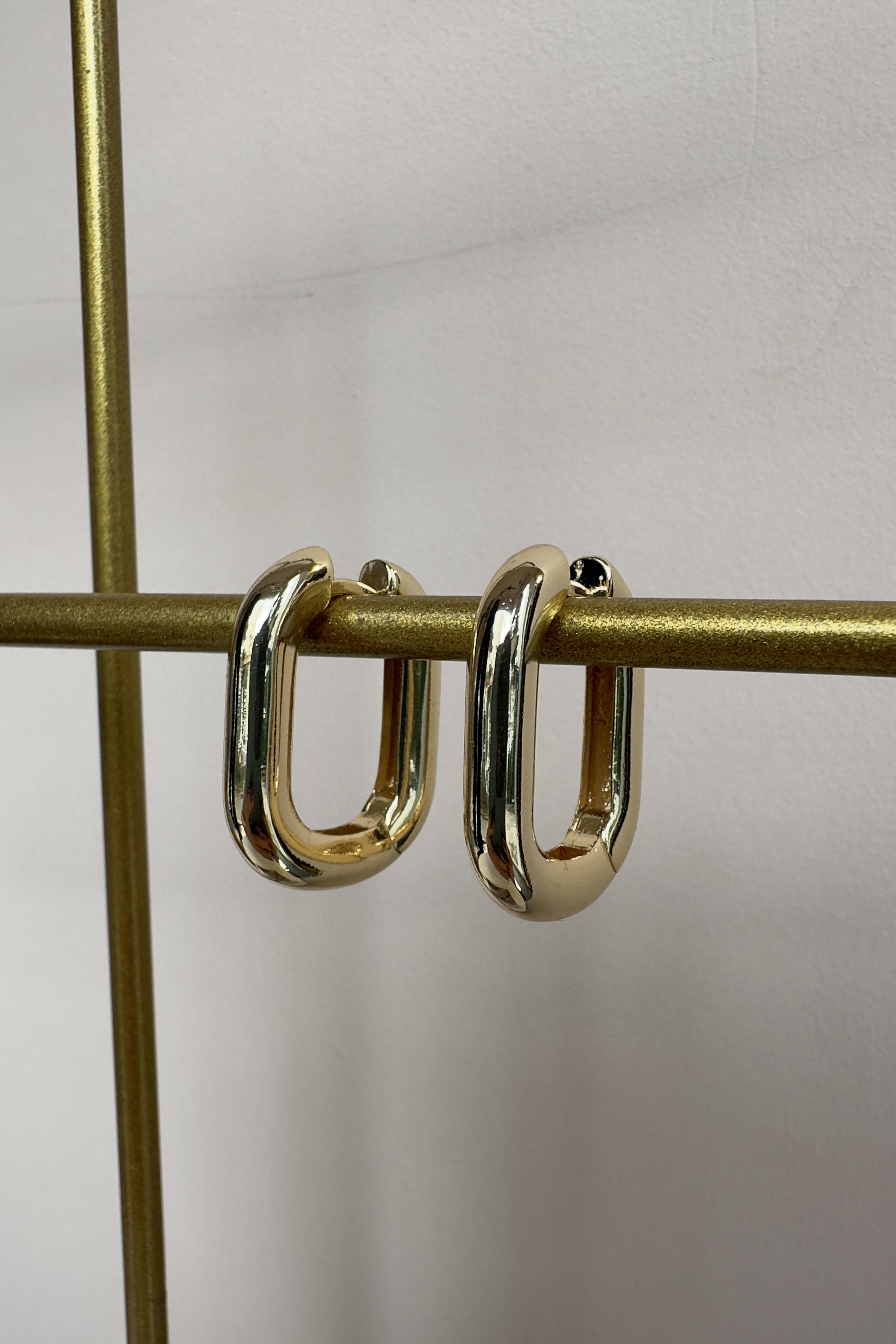 U MODEL BORU HALKA KÜPE 2,7cm