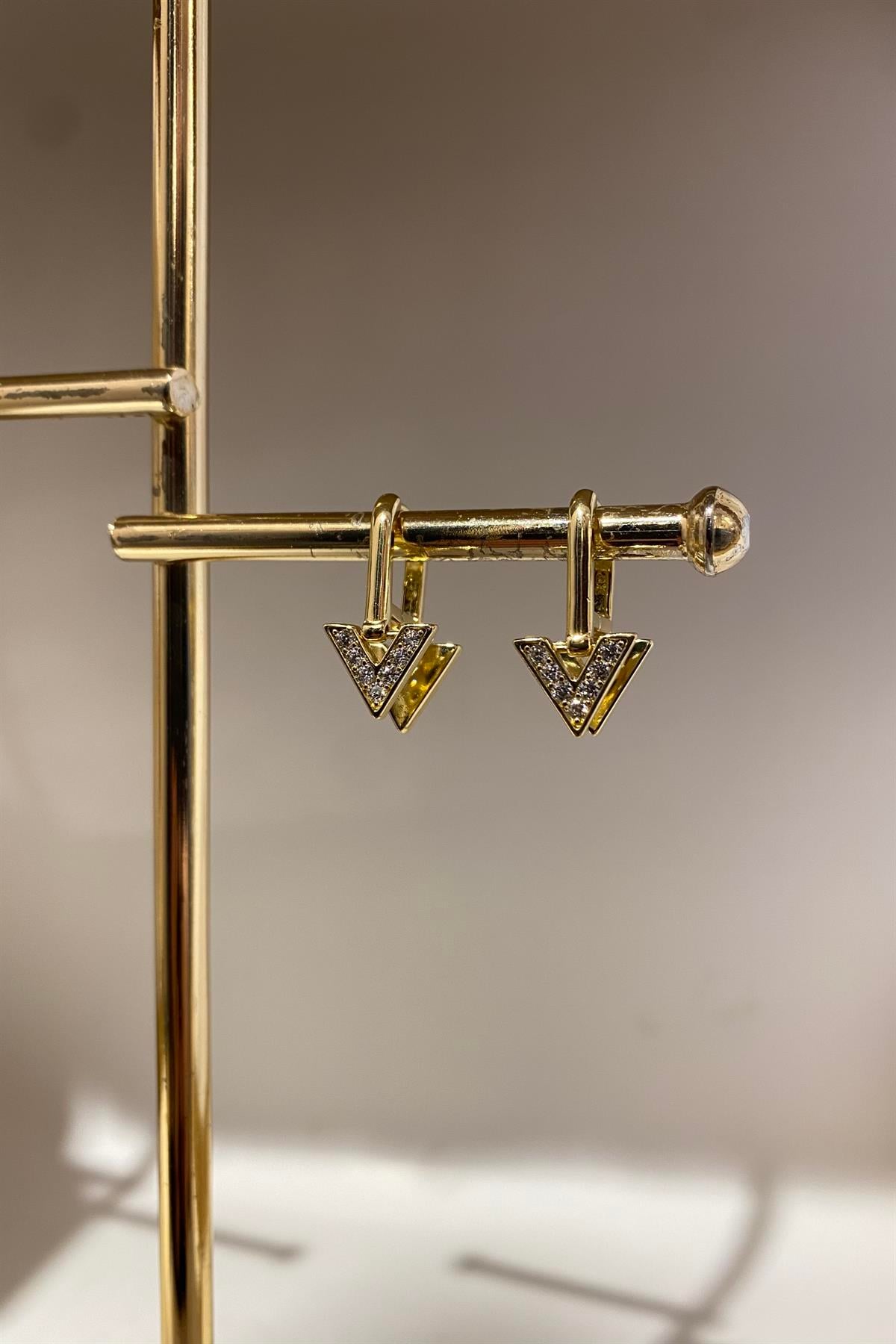 U MODEL OK SARKINTILI KÜPE