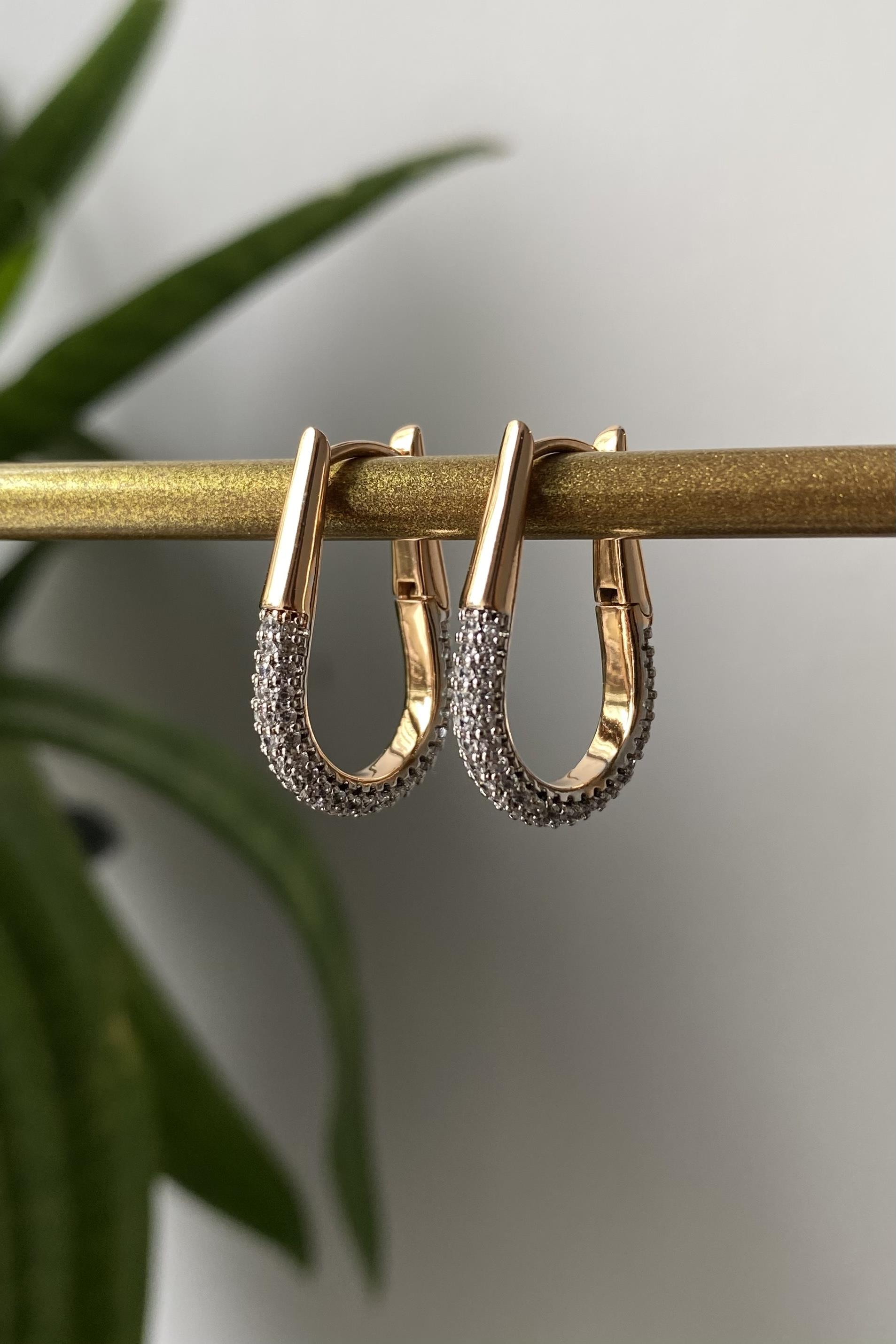 U MODEL ZİRKON TAŞ GEÇİŞLİ HALKA KÜPE 2CM