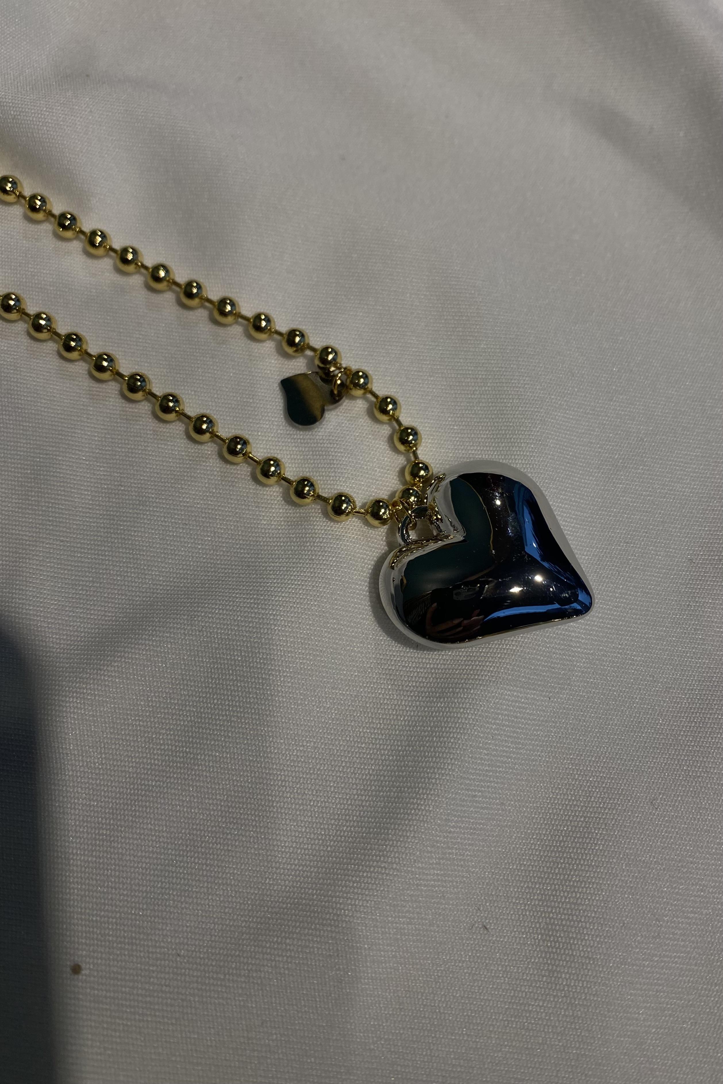 ÜÇ BOYUTLU KALPLİ NOHUT ZİNCİR KOLYE