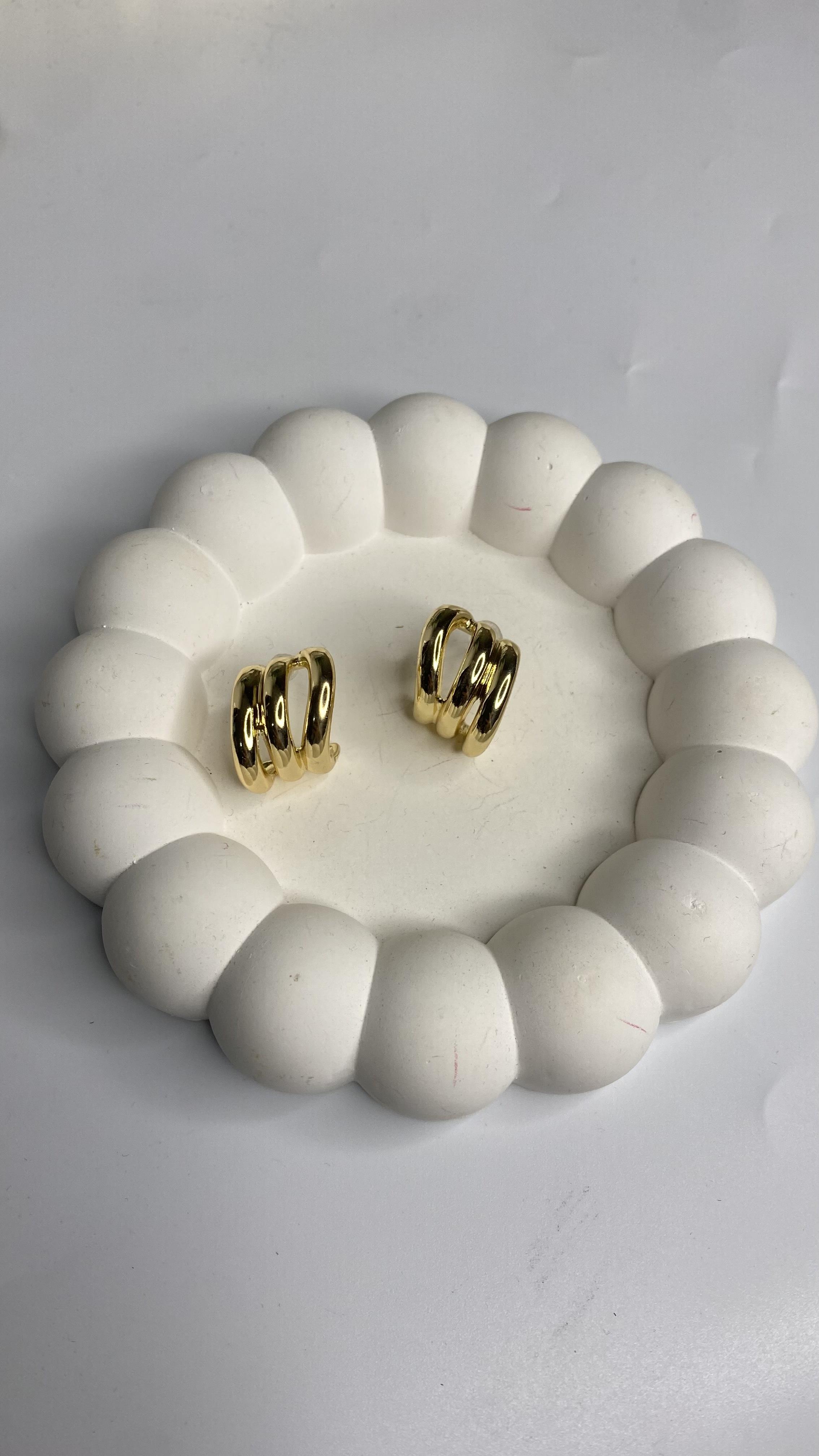 ÜÇLÜ YARIM AY KÜPE