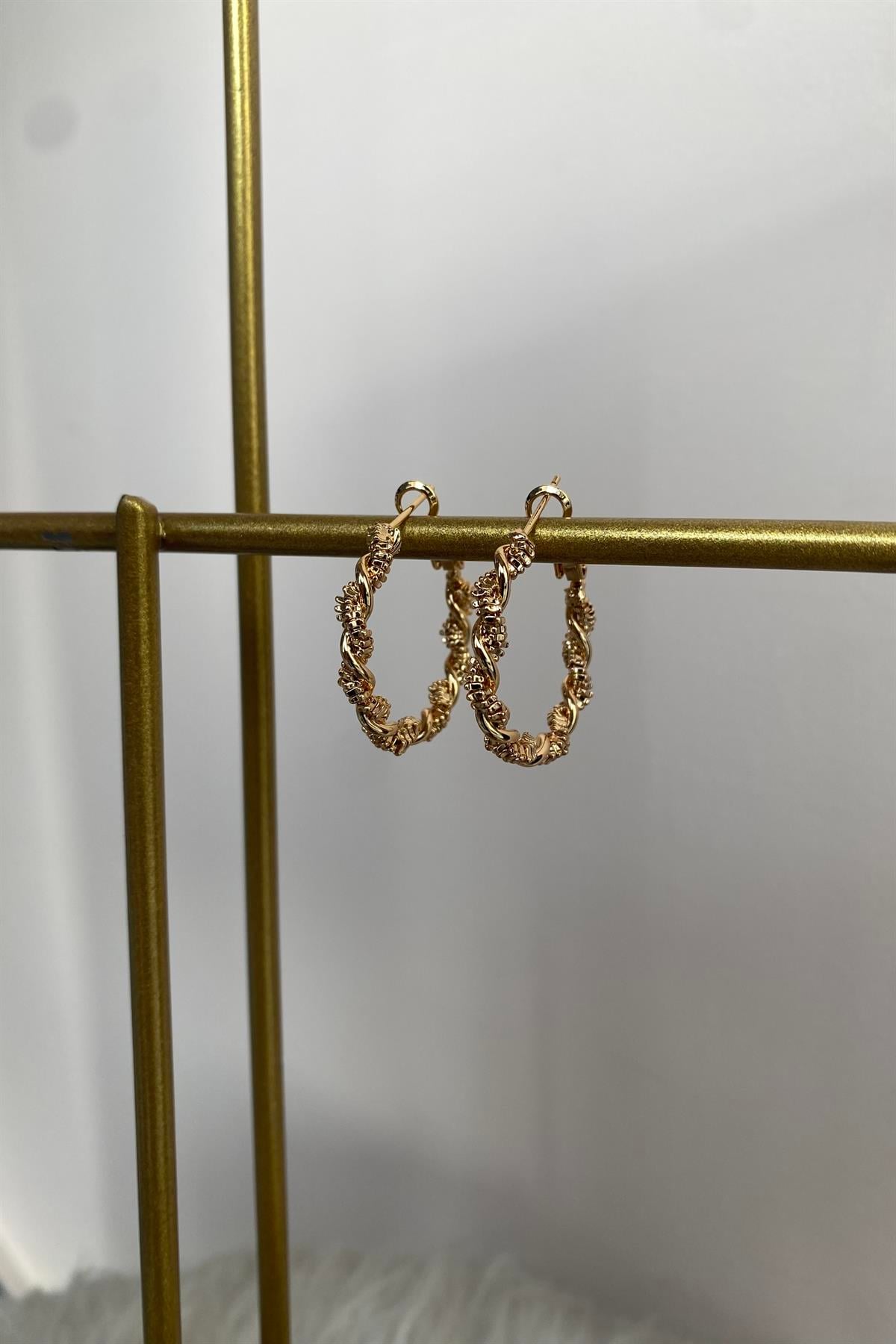 VINTAGE TIRTIKLI HALKA KÜPE 3cm