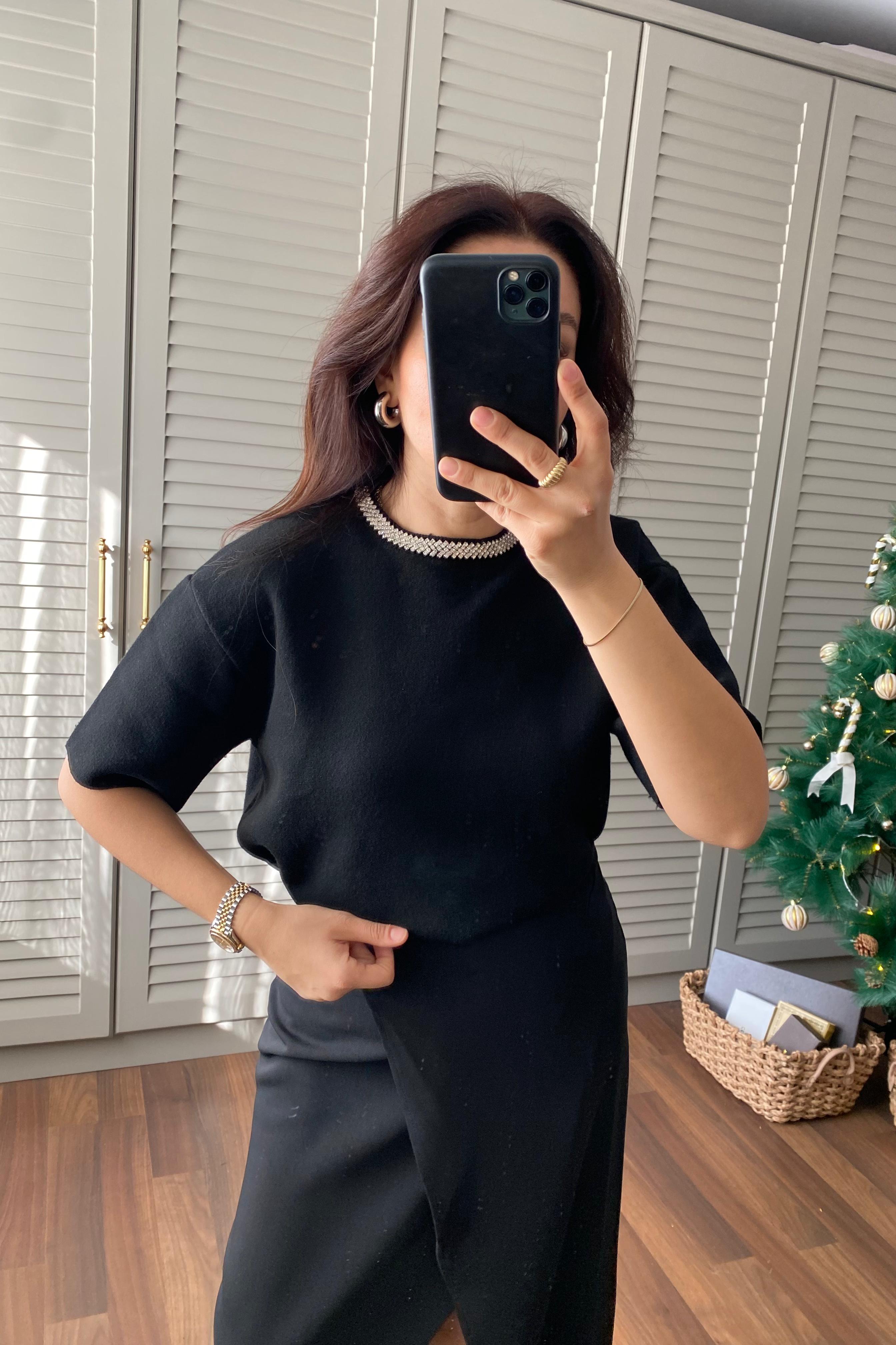 YAKASI TAŞLI YARIM KOL TRİKO/4367
