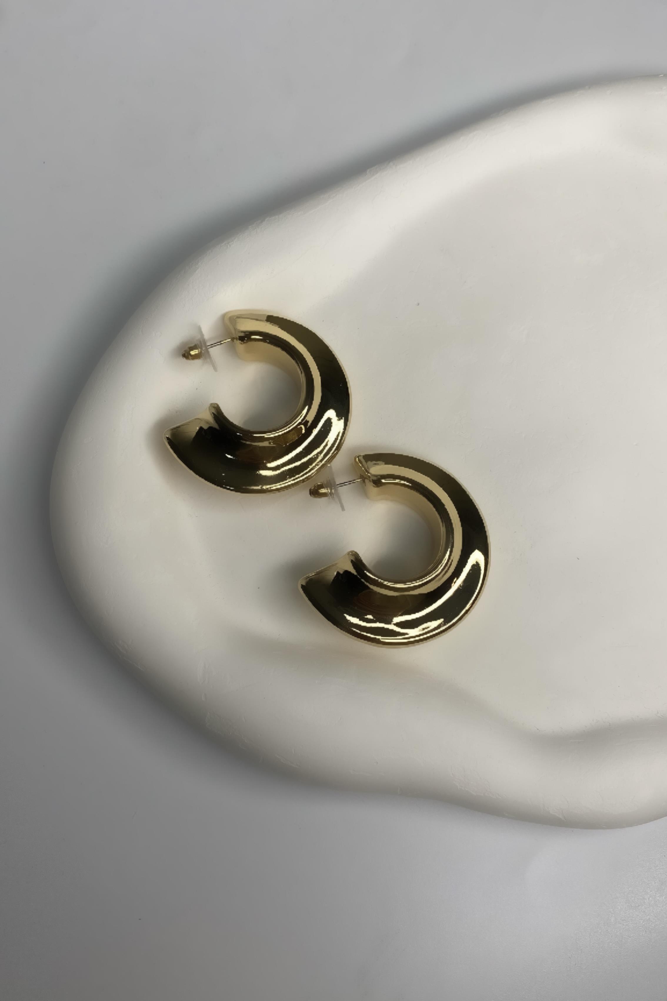 YASSI KABARTMALI HALKA KÜPE 4cm