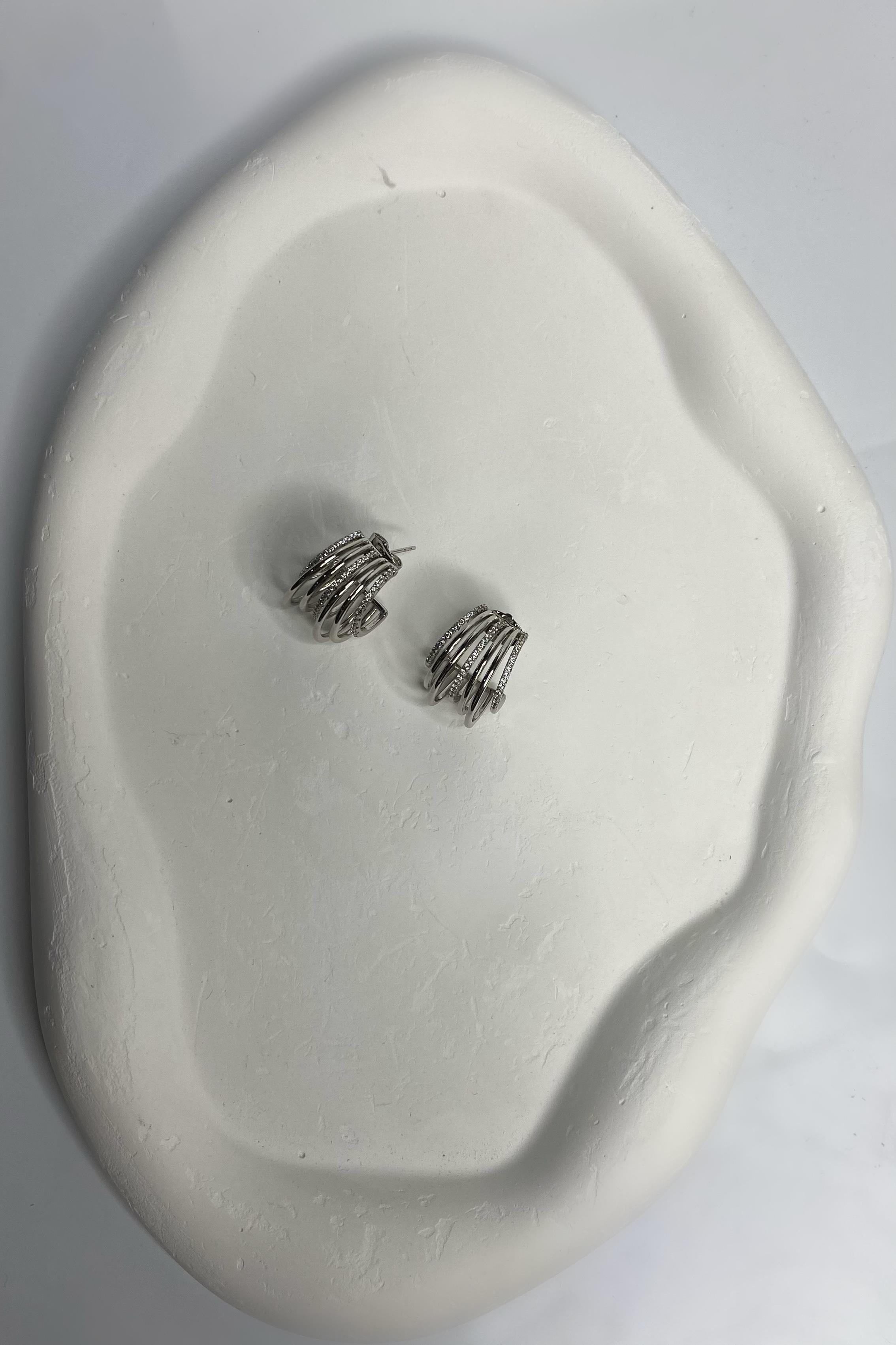 YEDİLİ BOMBE HALKA KÜPE