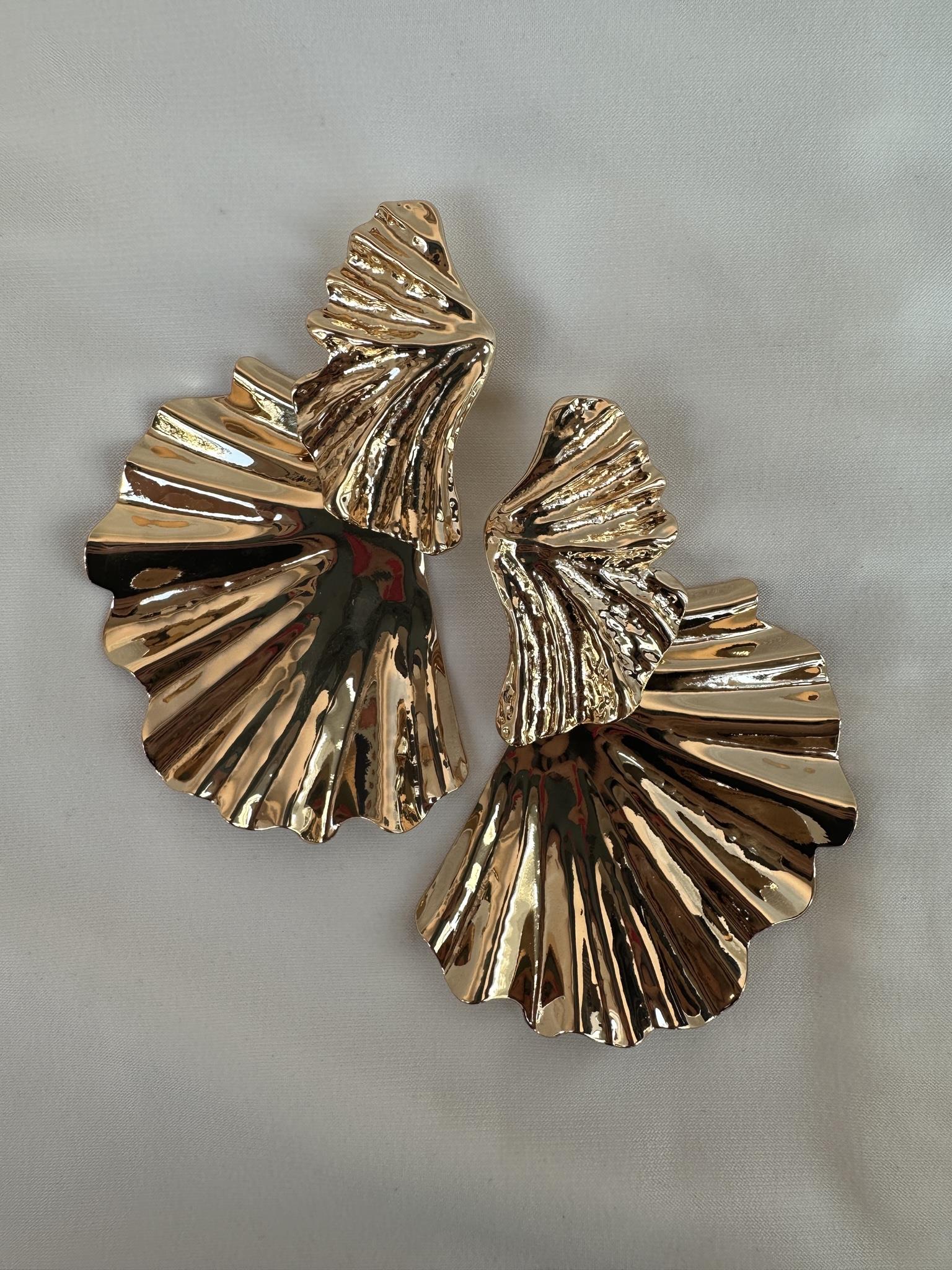 YELPAZE SARKINTILI KÜPE