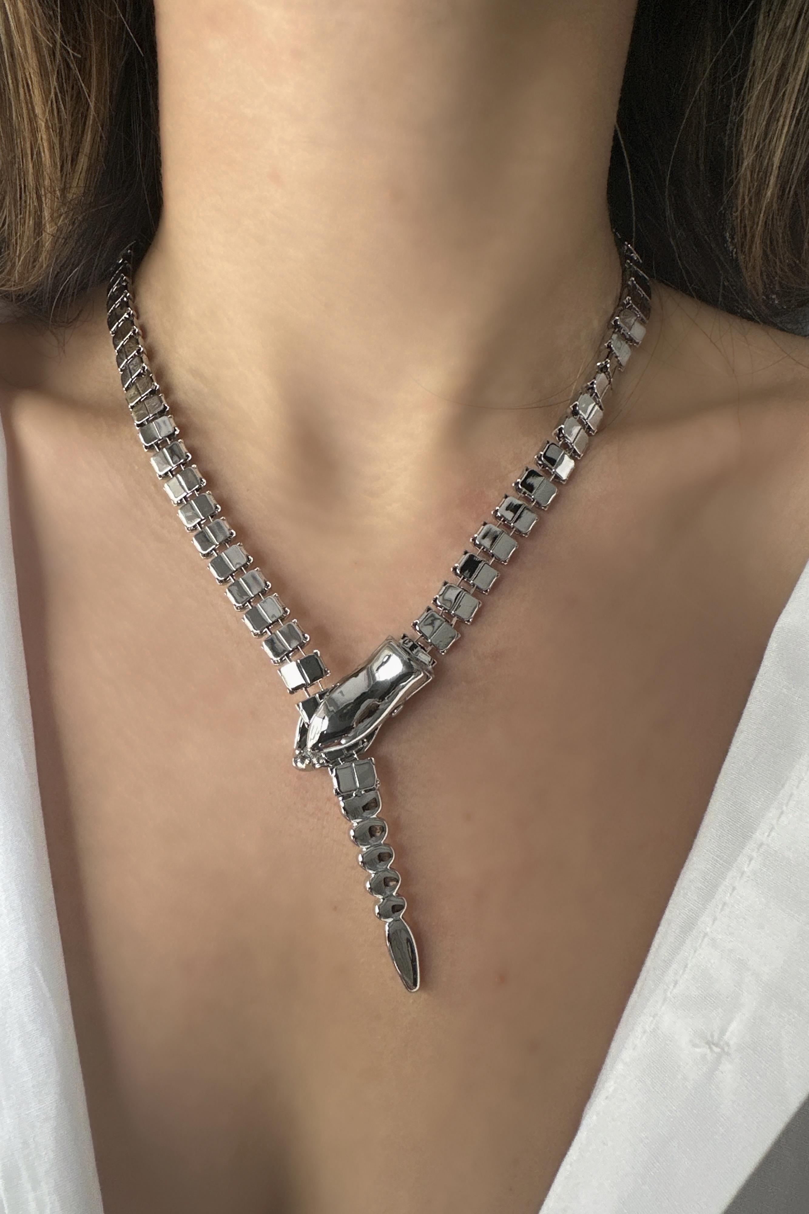 YILAN AĞIZLI MANDAL KOLYE