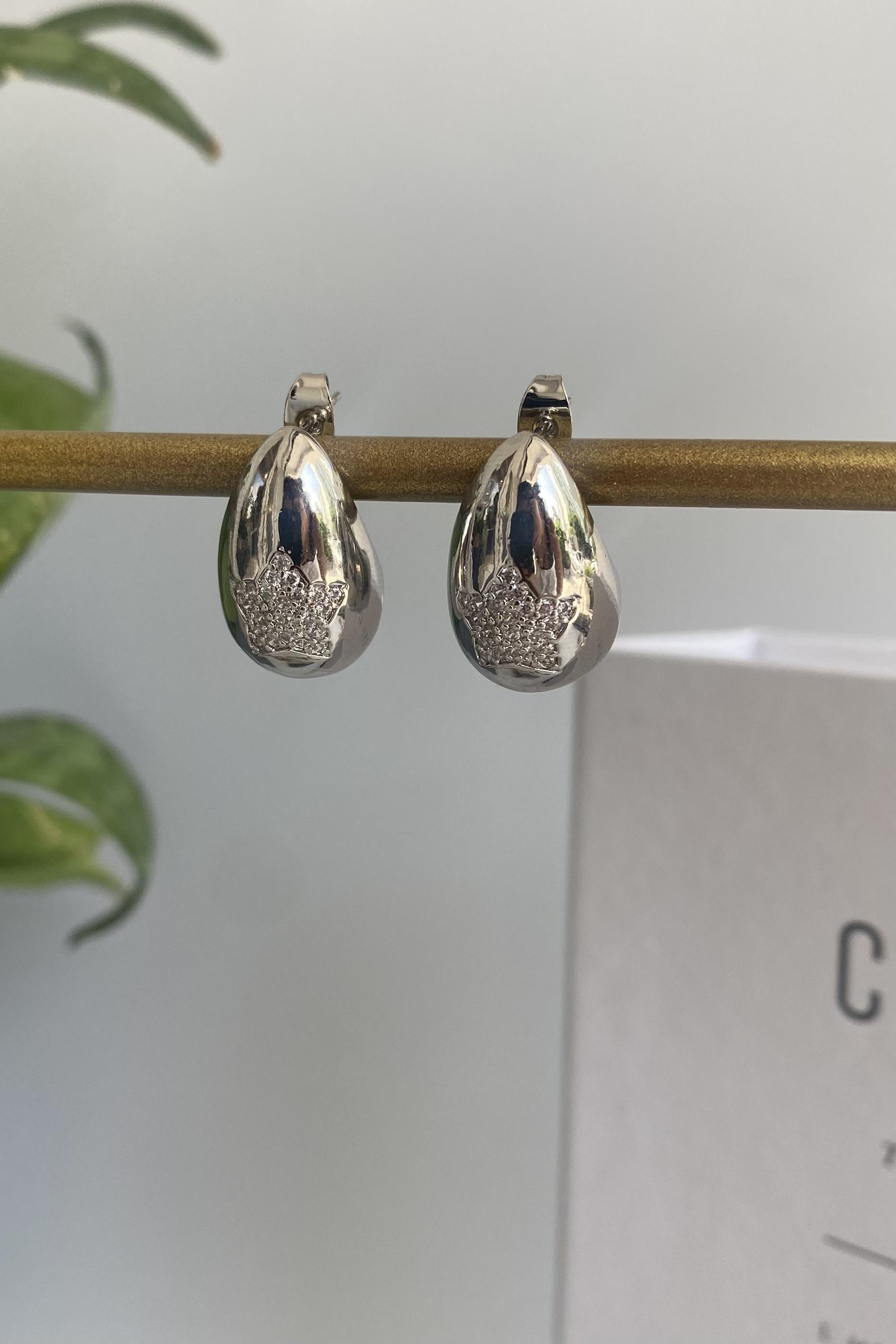 YILDIZ TAŞLI MARKA DAMLA KÜPE