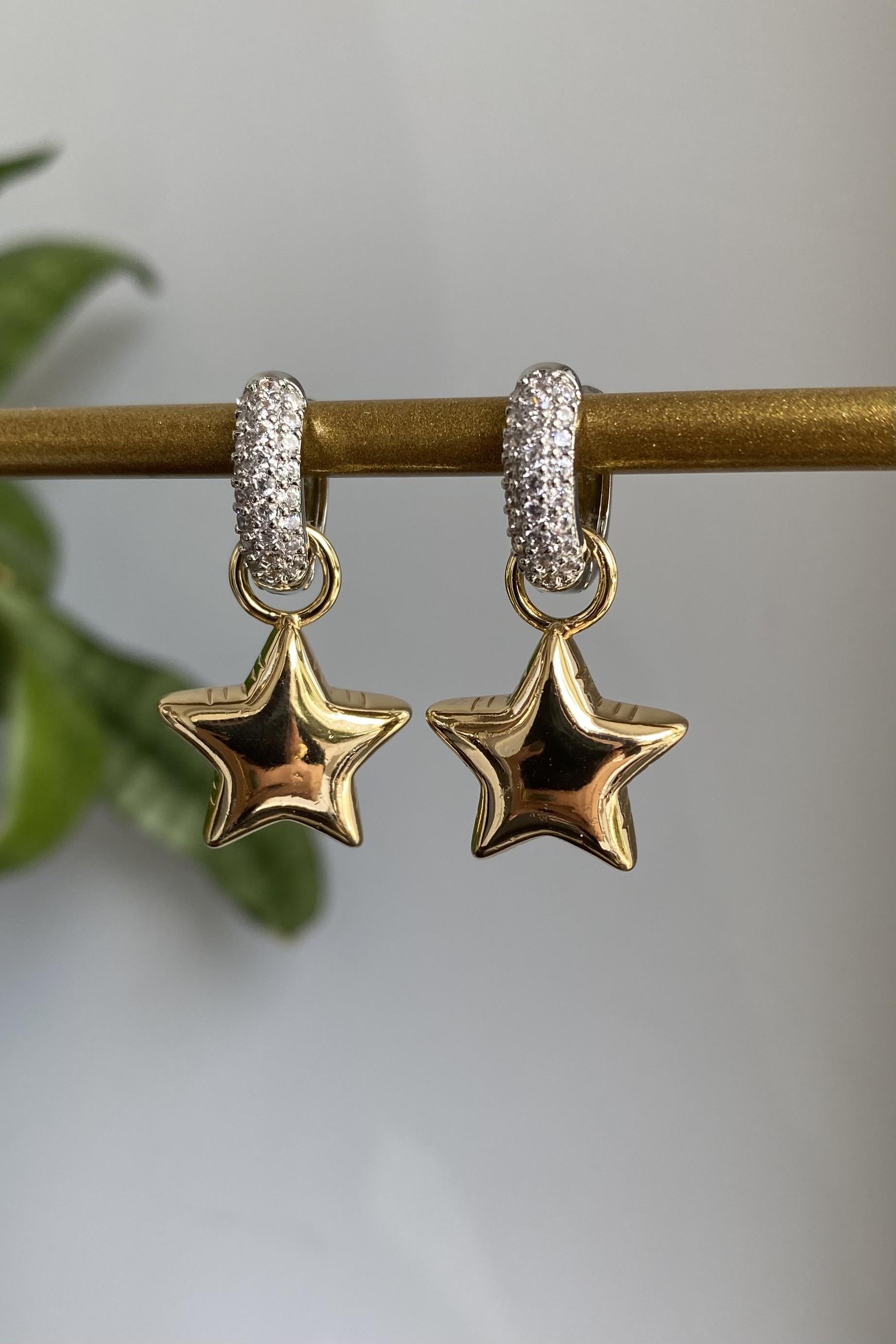 YILDIZ UÇLU TAŞLI HALKA KÜPE