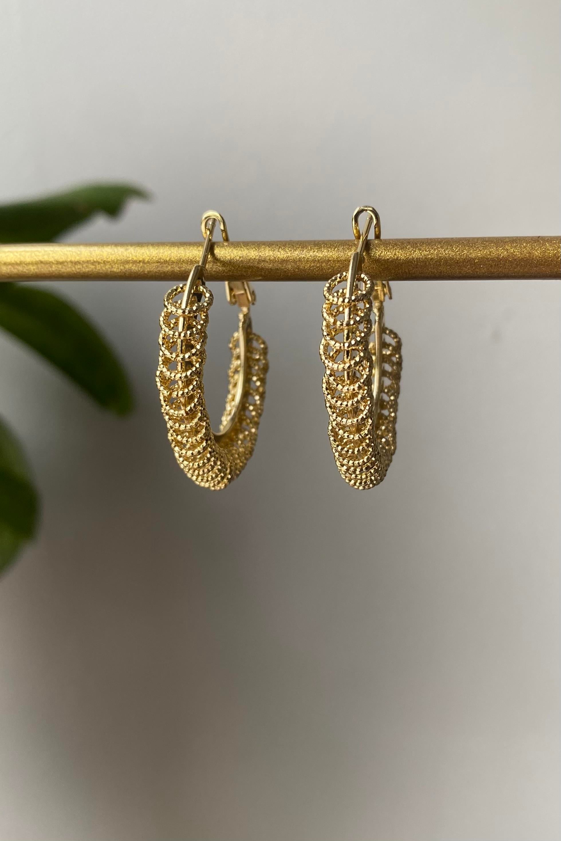 ZİNCİRLİ OVAL HALKA KÜPE