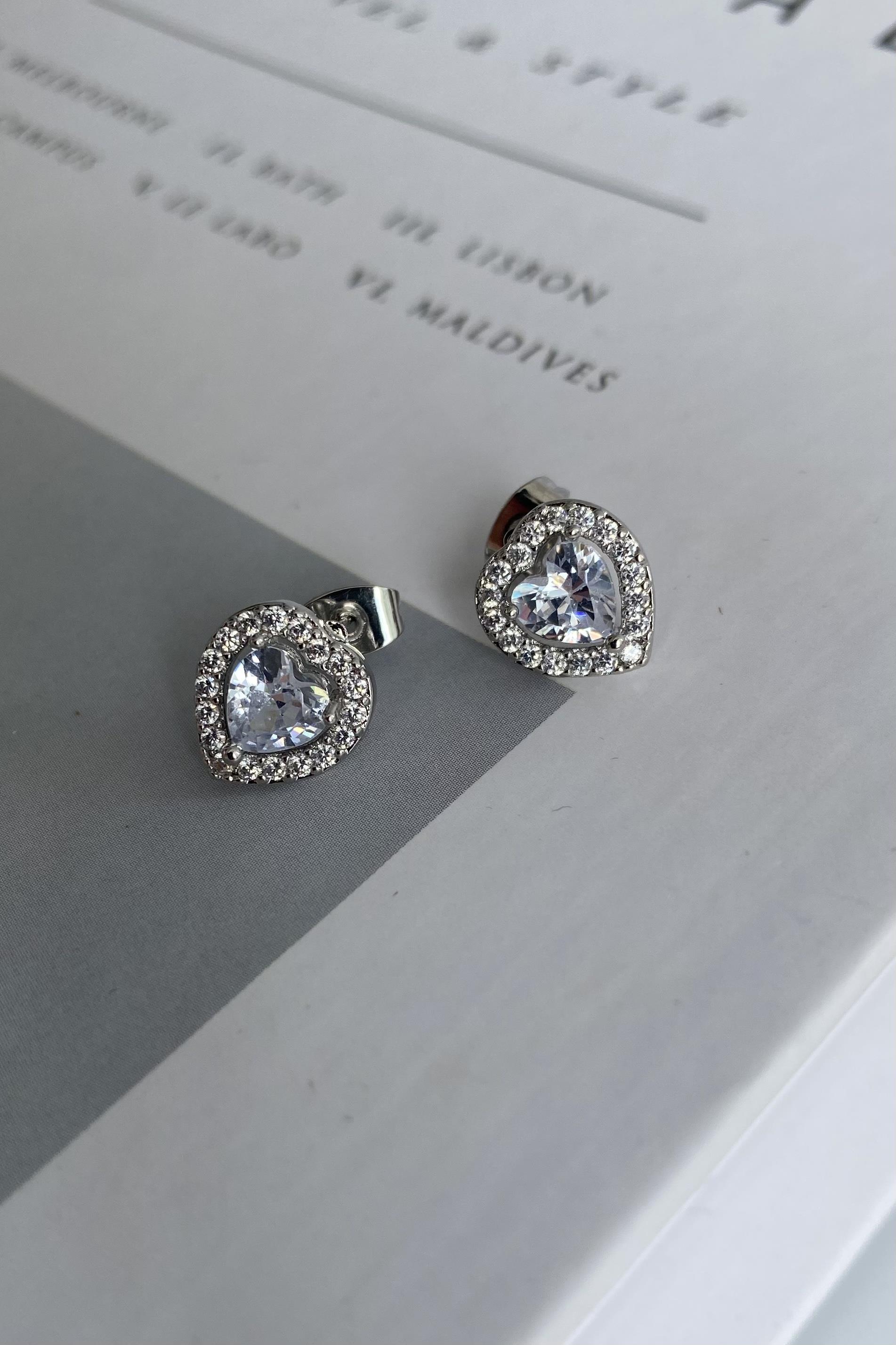 ZİRKON KALP ÇİVİ KÜPE