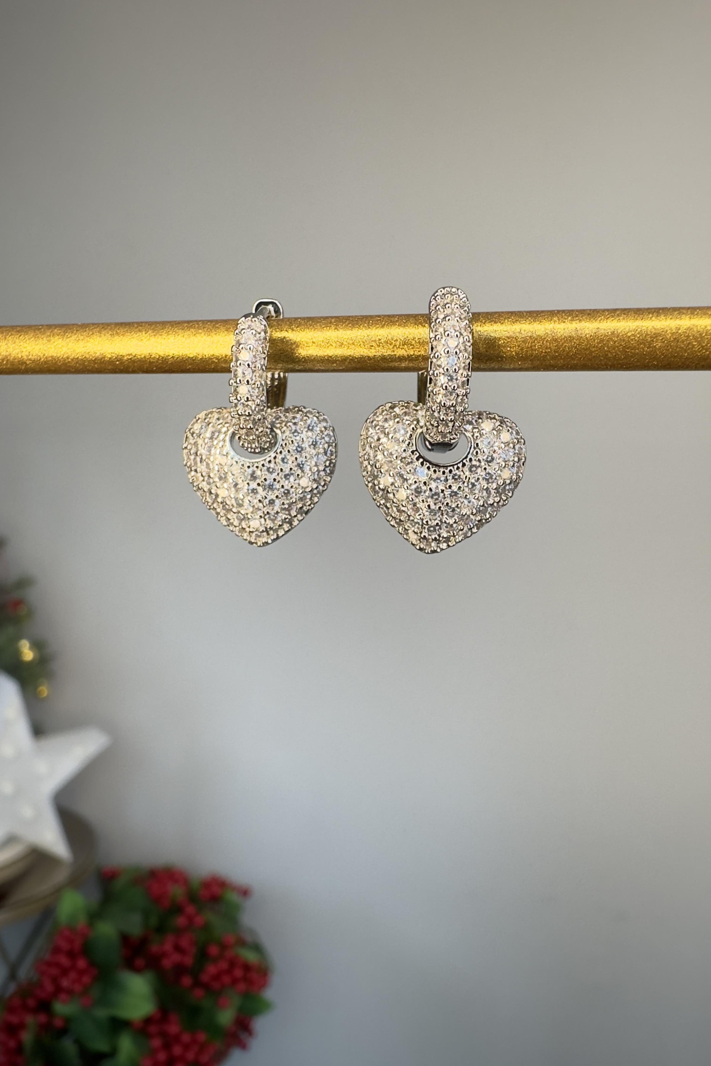 ZİRKON TAŞ KALPLİ KÜPE