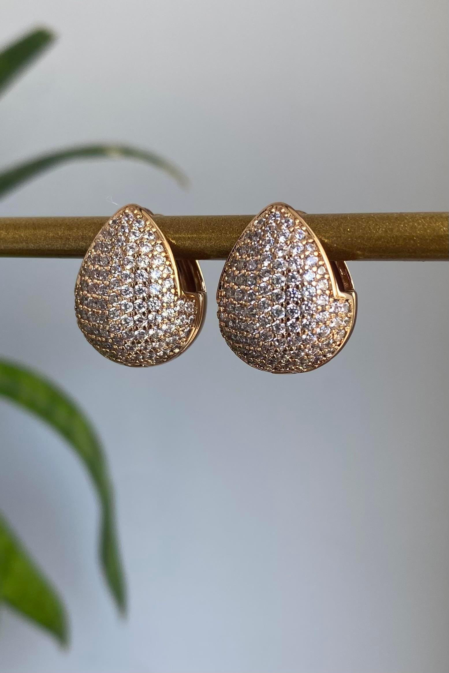 ZİRKON TAŞLI DAMLA KÜPE