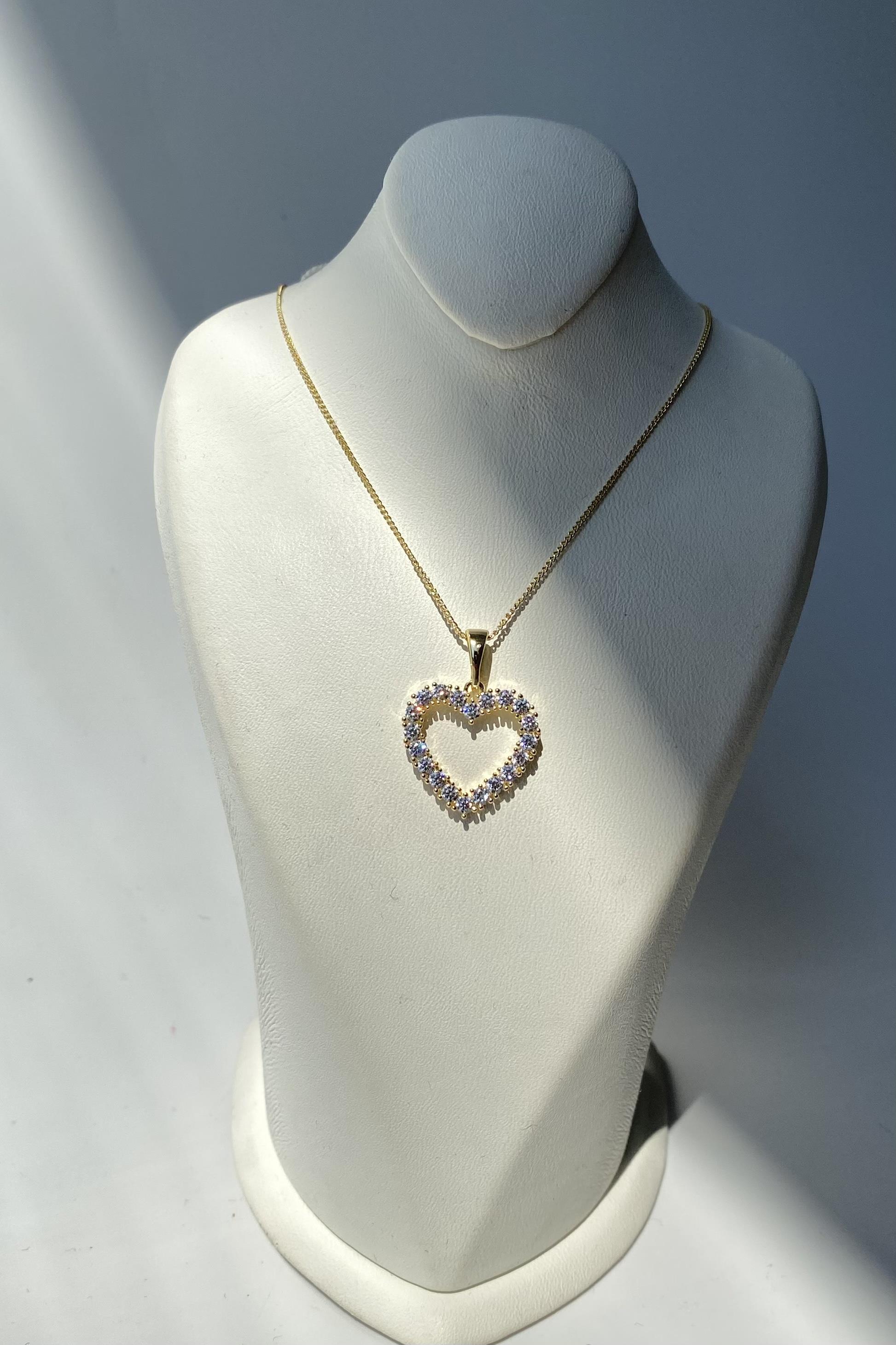 ZİRKON TAŞLI KALP KOLYE