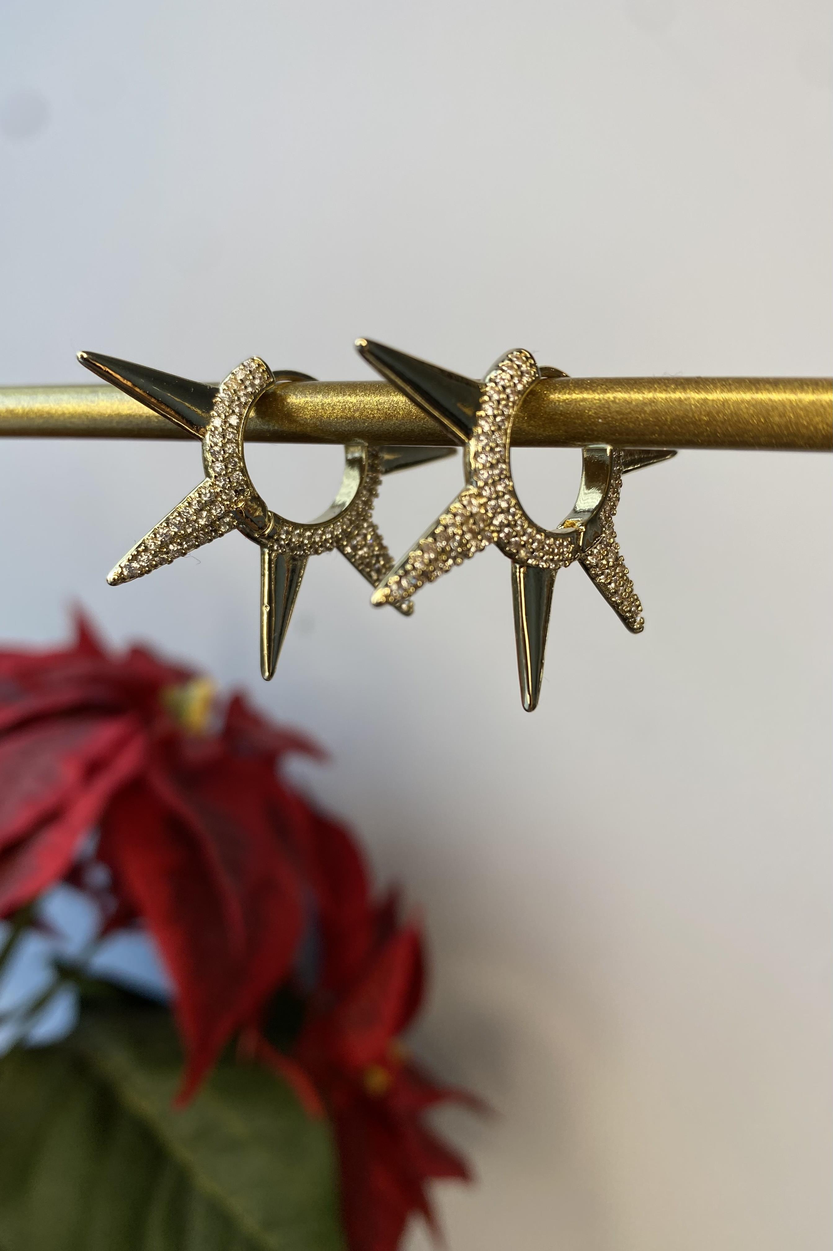 ZİRKON TAŞLI MIZRAK KÜPE