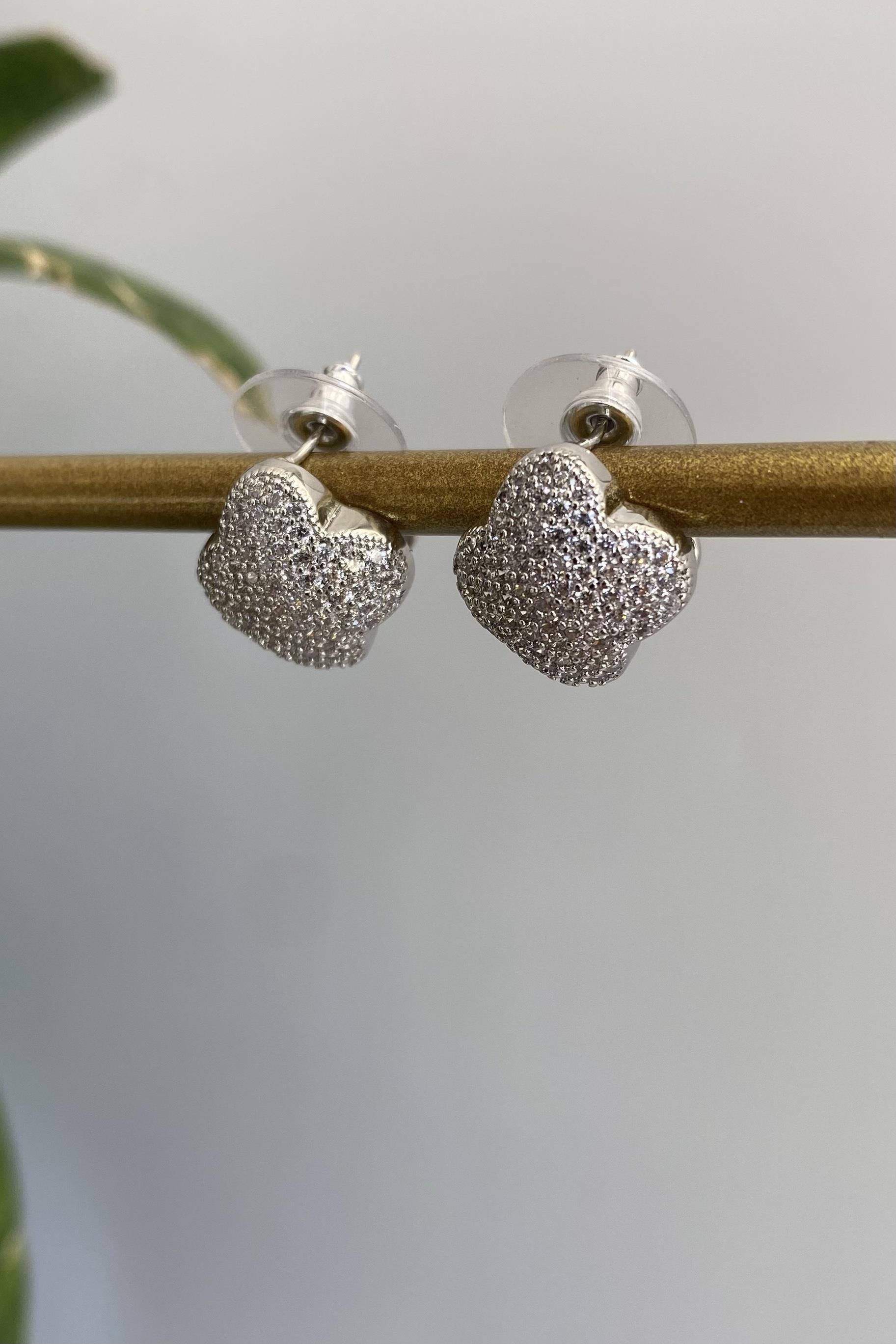 ZİRKON TAŞLI YONCA ÇİVİ KÜPE