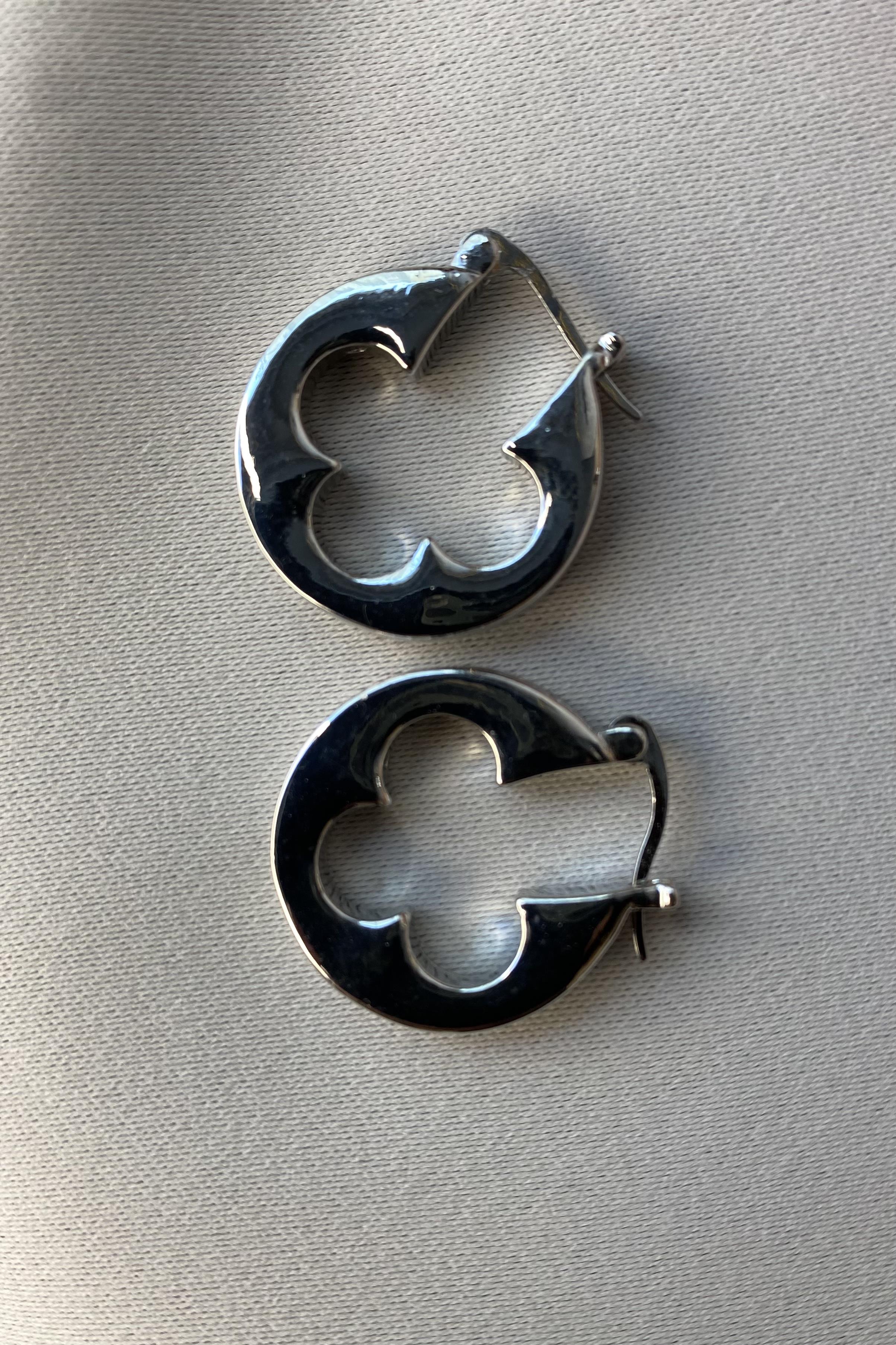 ZİRKON TAŞLI YONCA KESİT HALKA KÜPE