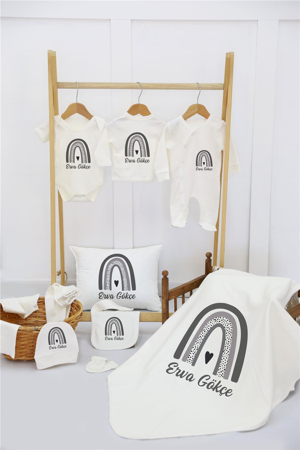 Geyik ve Gökkuşağı Desenli 11'li İsimli Organik Hastane Çıkış Seti