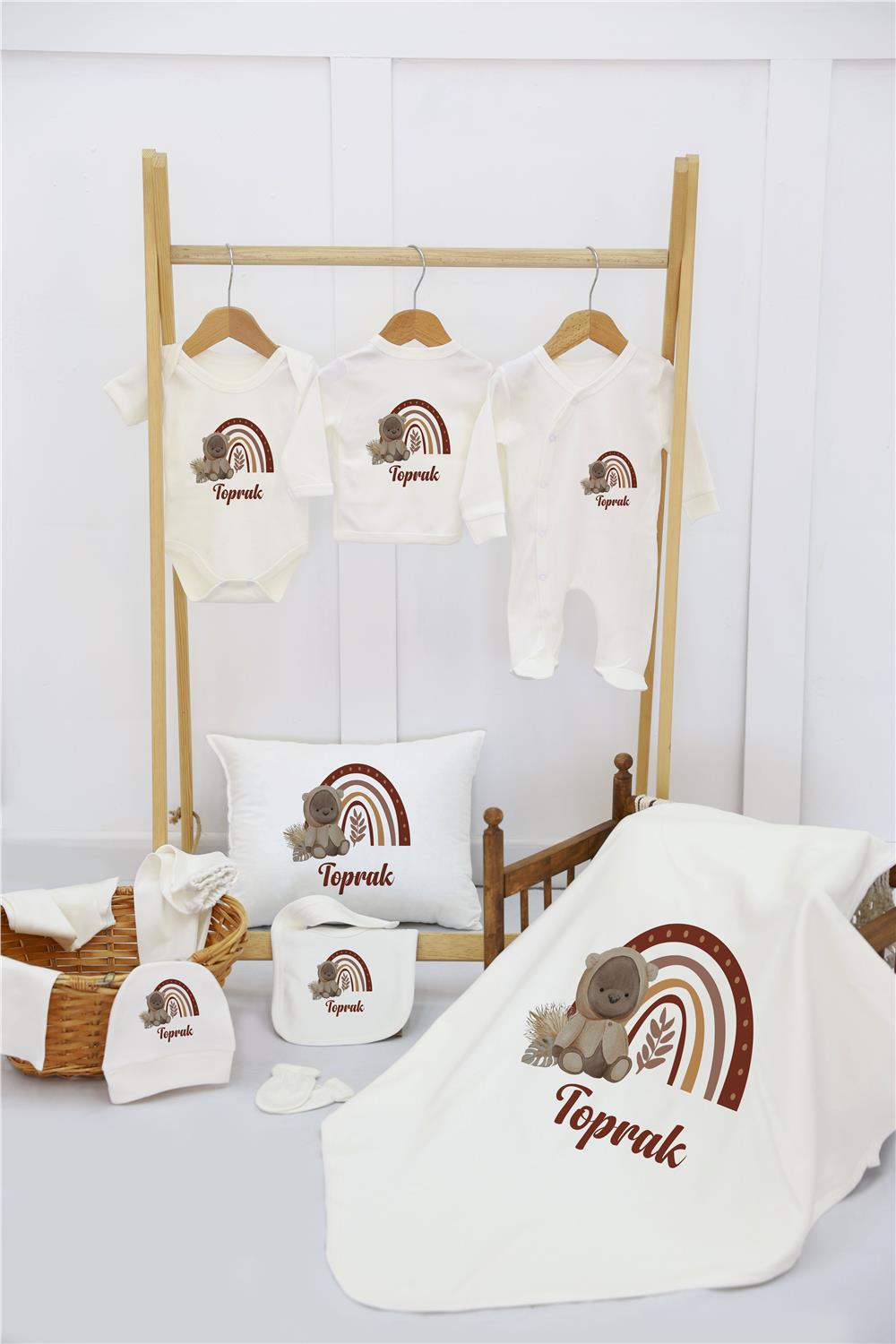 Aslan ve Çiçek Desenli  11'li İsimli Organik Hastane Çıkış Seti