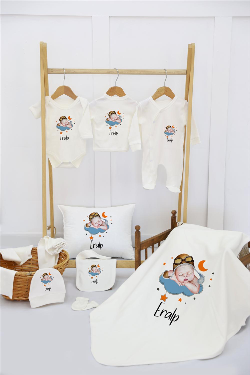 Ay ve Astronot Desenli 11'li İsimli Organik Hastane Çıkış Seti