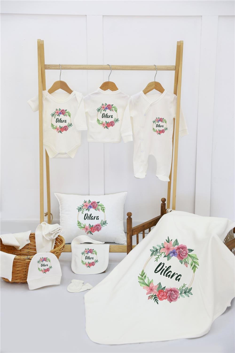 Başak ve Bulut Desenli 11'li İsimli Organik Hastane Çıkış Seti