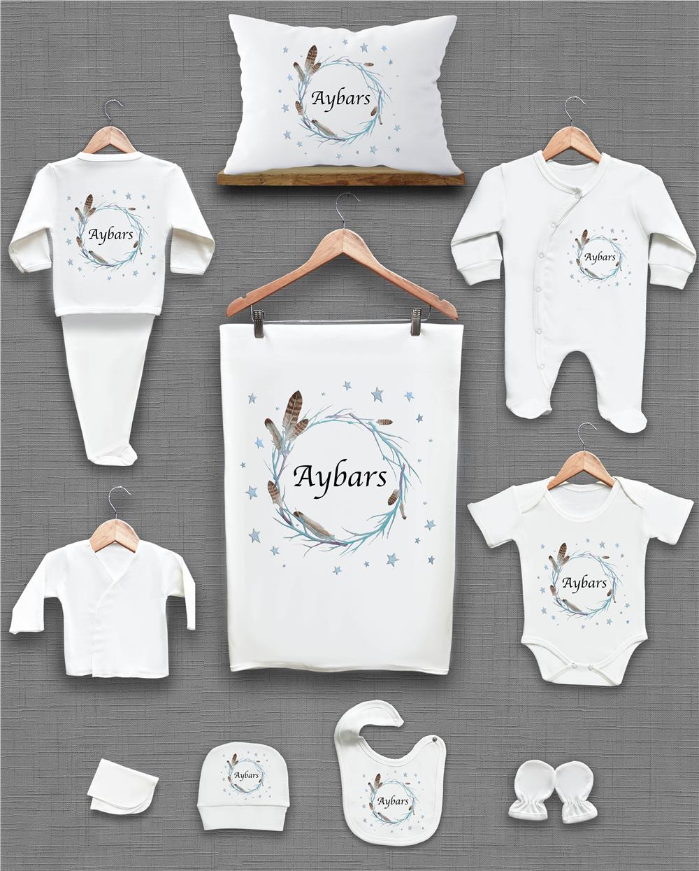 Çelenk ve Kuş Tüğü Desenli 11'li İsimli Organik Hastane Çıkış Seti