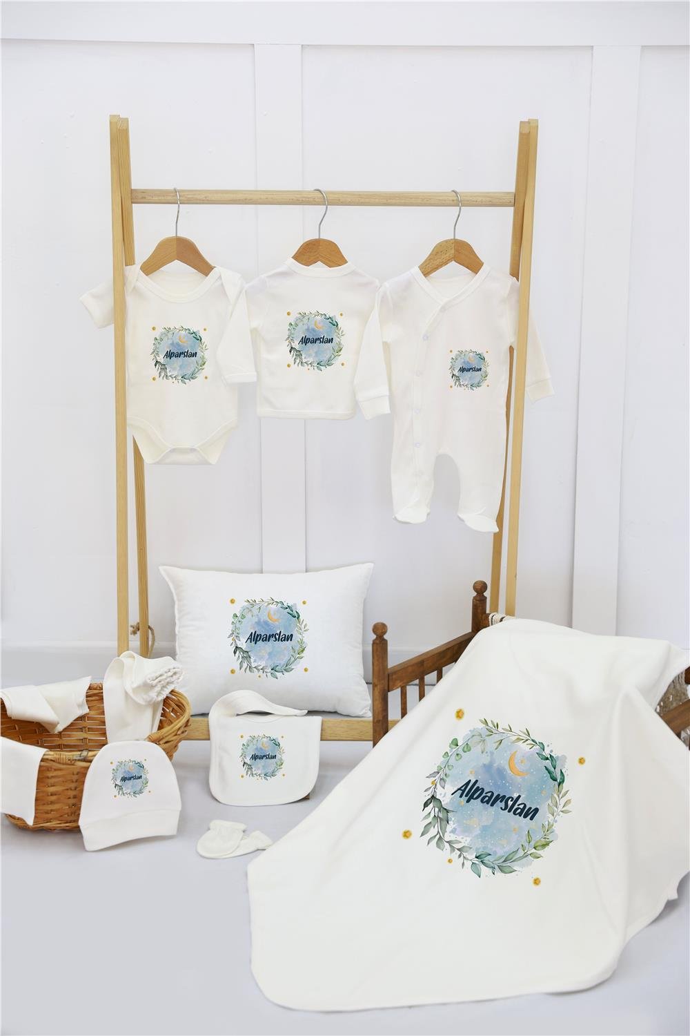 Fil ve Ay Desenli Desenli 11'li İsimli Organik Hastane Çıkış Seti