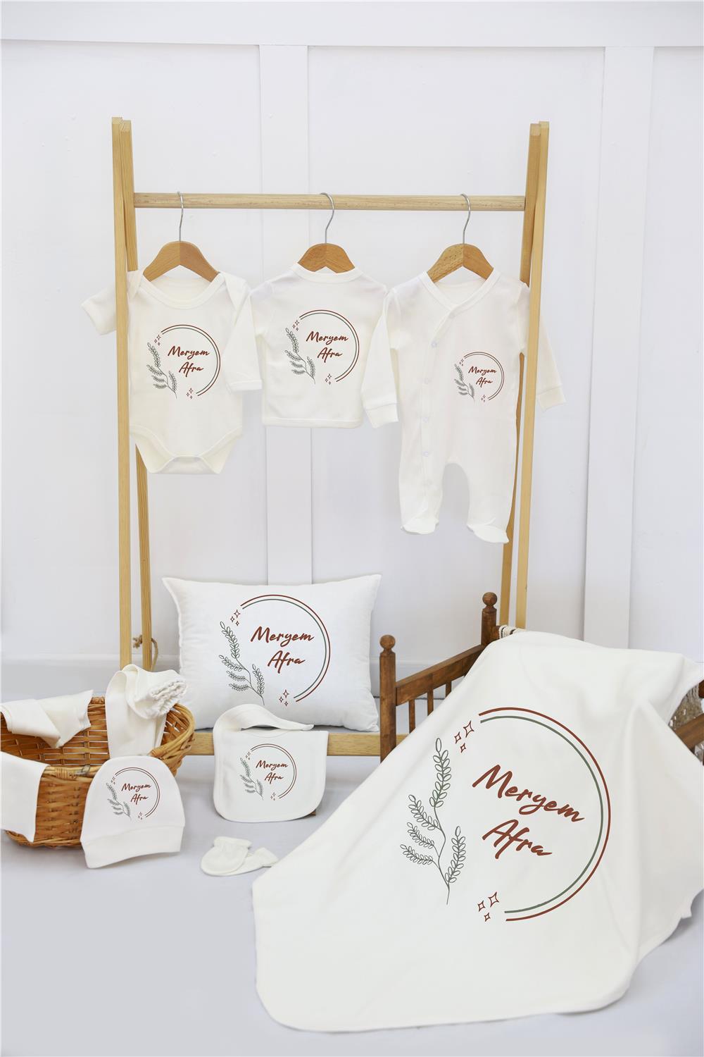 Gökkuşağı Desenli 11'li İsimli Organik Hastane Çıkış Seti