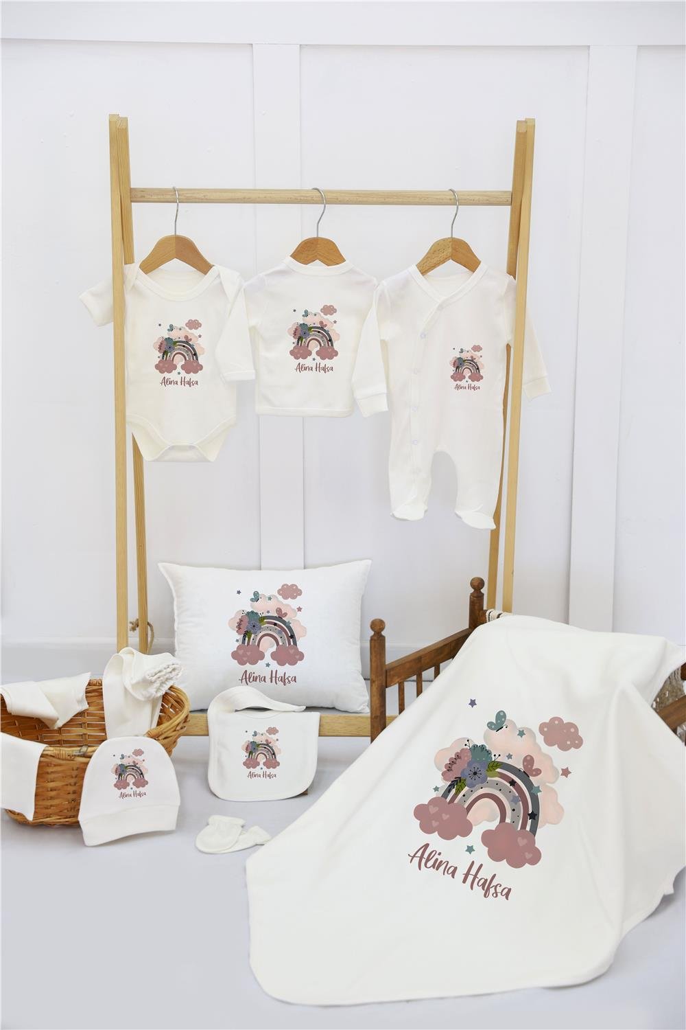 Koala ve Çelenk Desenli 11'li İsimli Organik Hastane Çıkış Seti