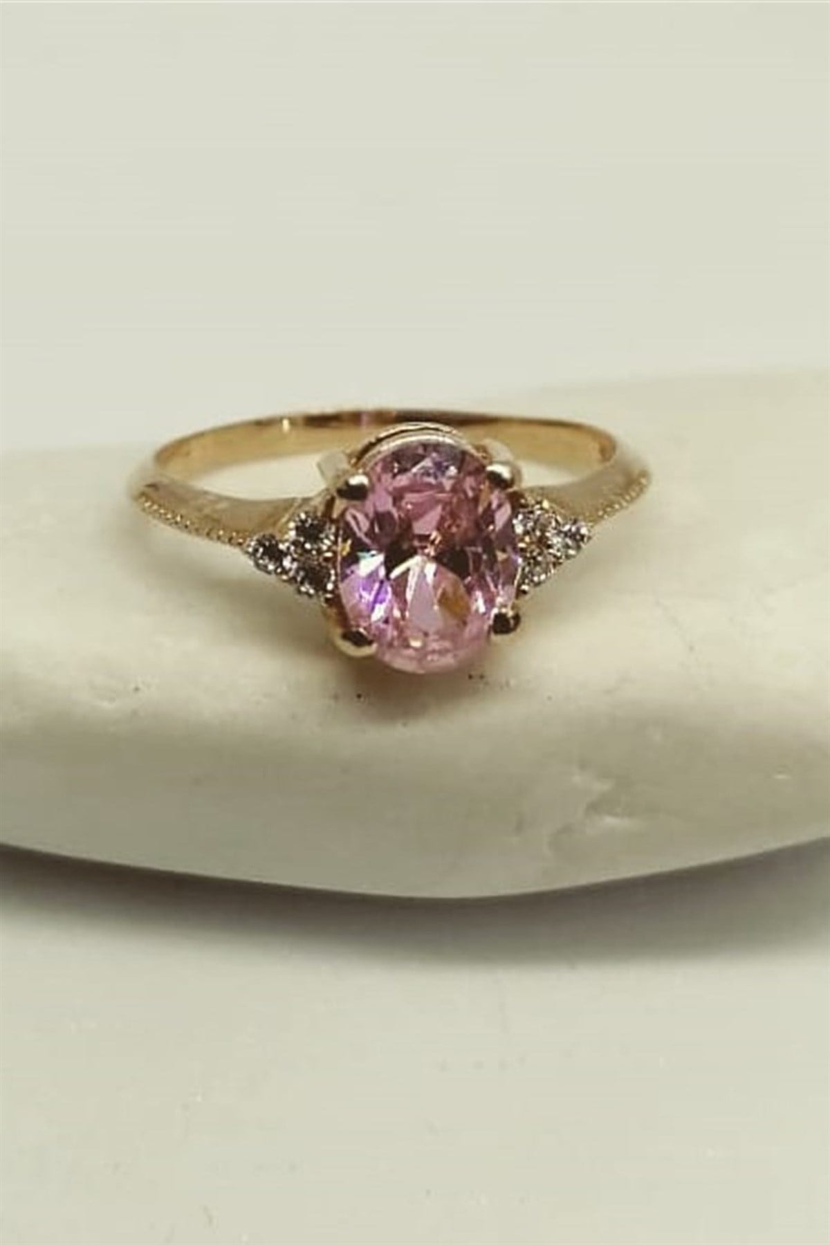 PEMBE KUVARS EVLİLİK TEKLİF YÜZÜK - AK761