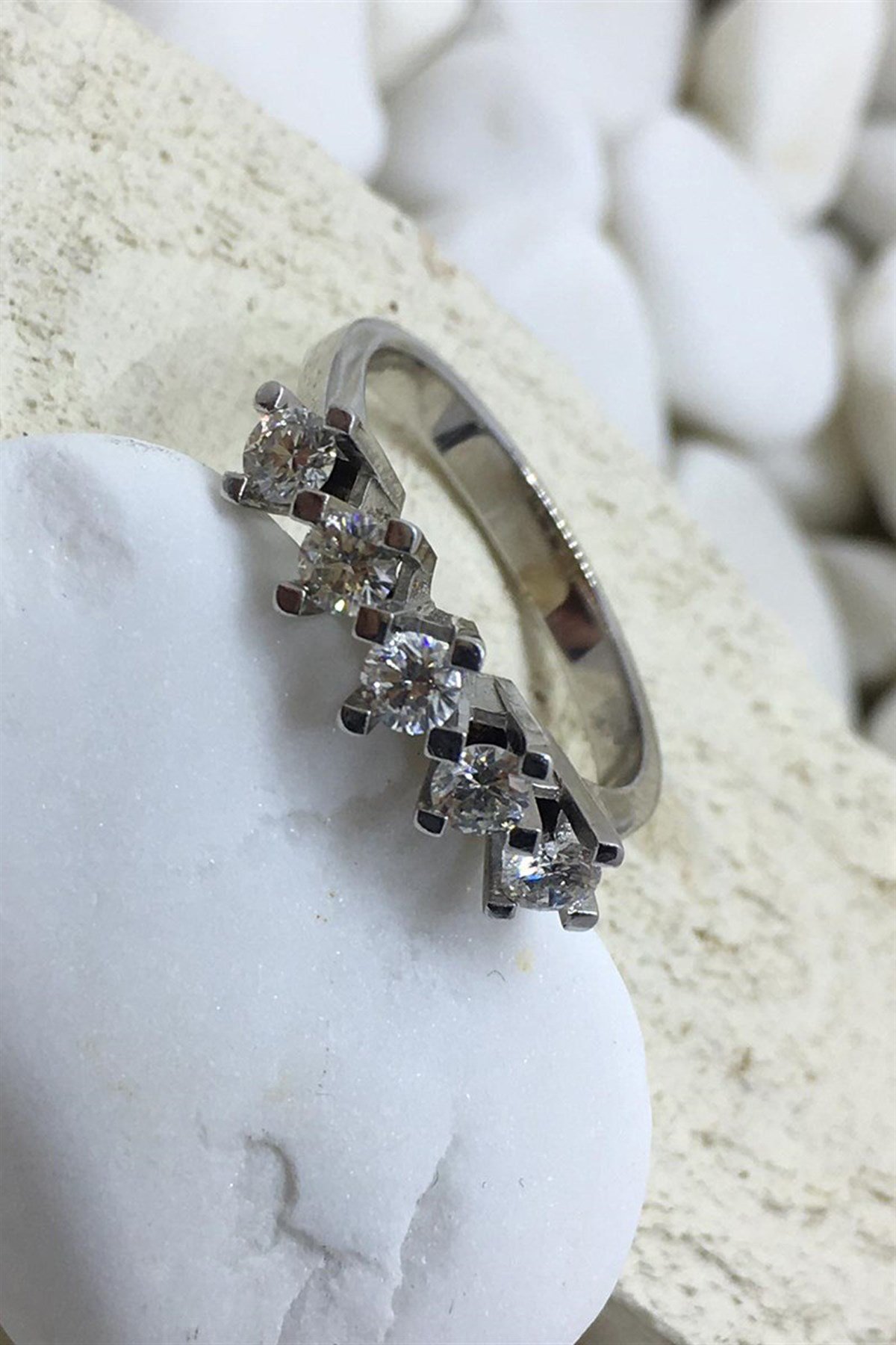  PIRLANTA BEŞTAŞ YÜZÜK 0,56CT - AK983