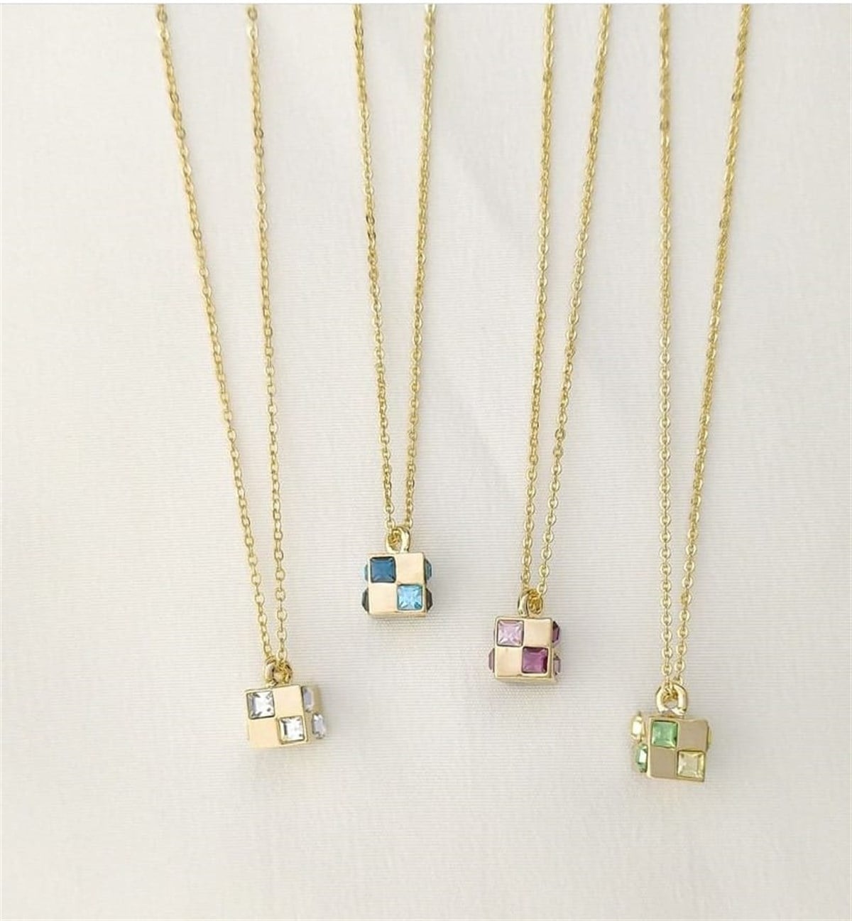 Küp Doğaltaş Minimal Kolye AK-1117