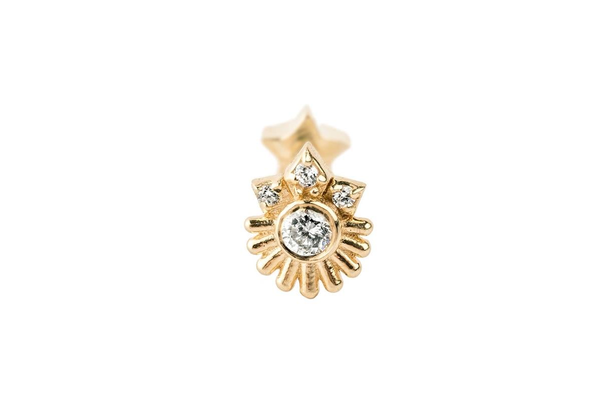 OTANTİK MOTİFLİ TRAGUS KÜPE -ak15786