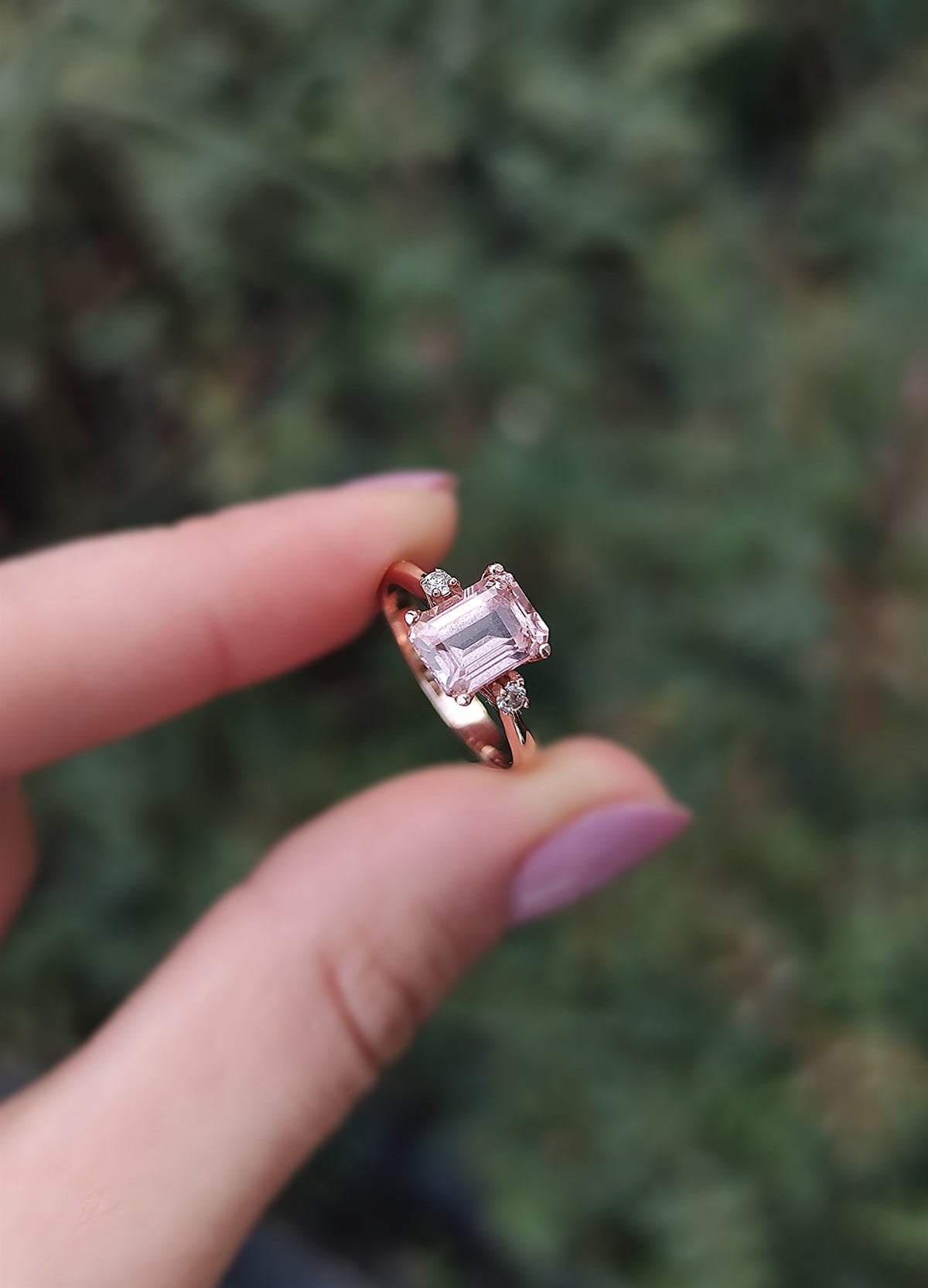 PEMBE KUVARS BEGET PIRLANTALI TEKTAŞ YÜZÜK - AK0160