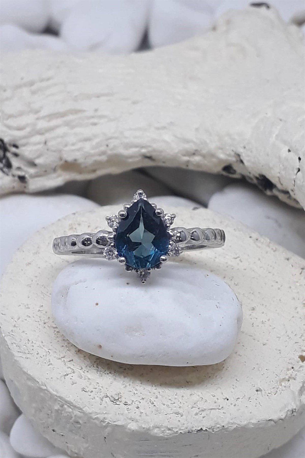 PORTLAND EVLİLİK TEKLİF LONDON BLUE TOPAZ YÜZÜK - AK750