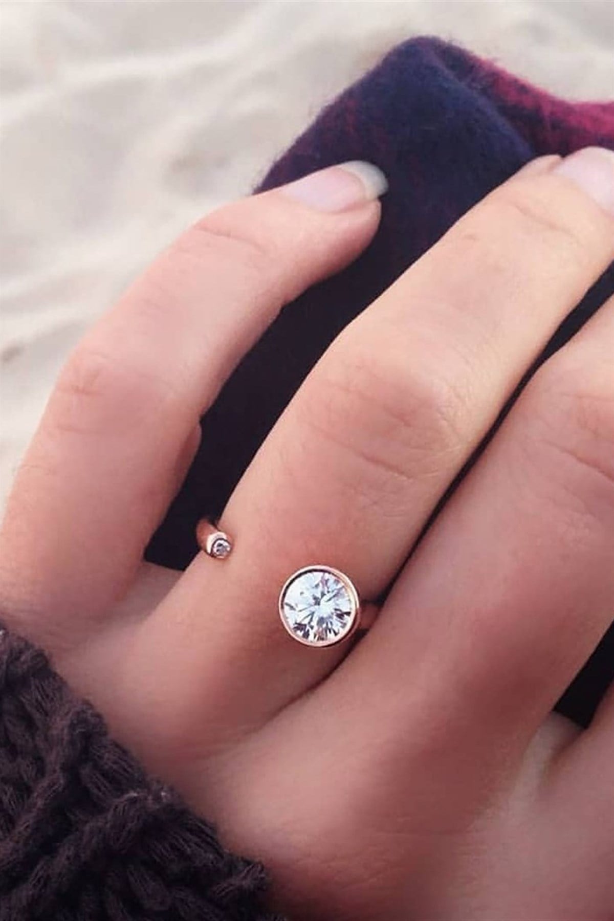 SWAROVSKİ 9 TAŞLI YÜZÜK MİNİMAL - AK0391