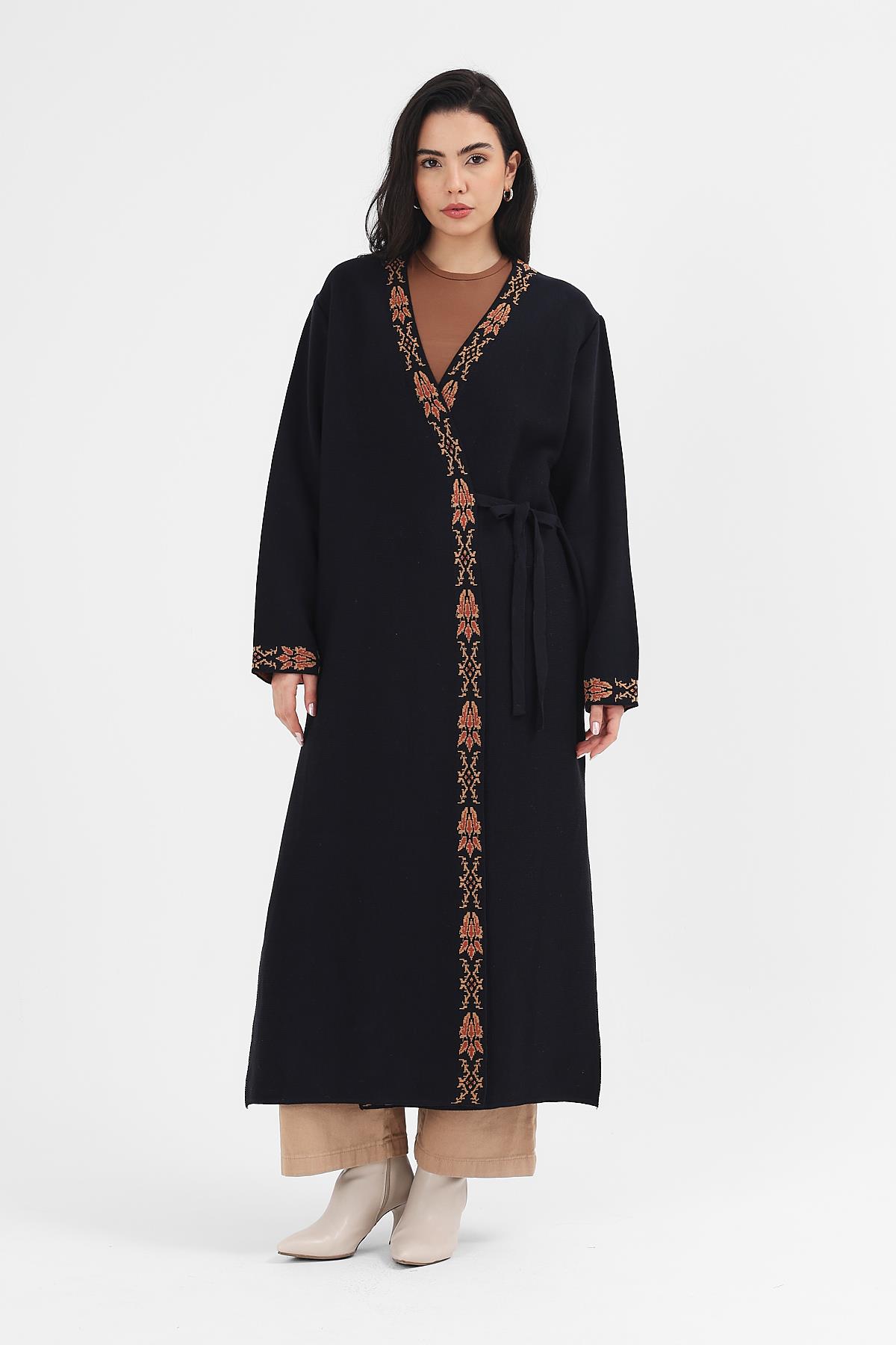 Kadın Lacivert Etnik Desenli Kimono Poncho