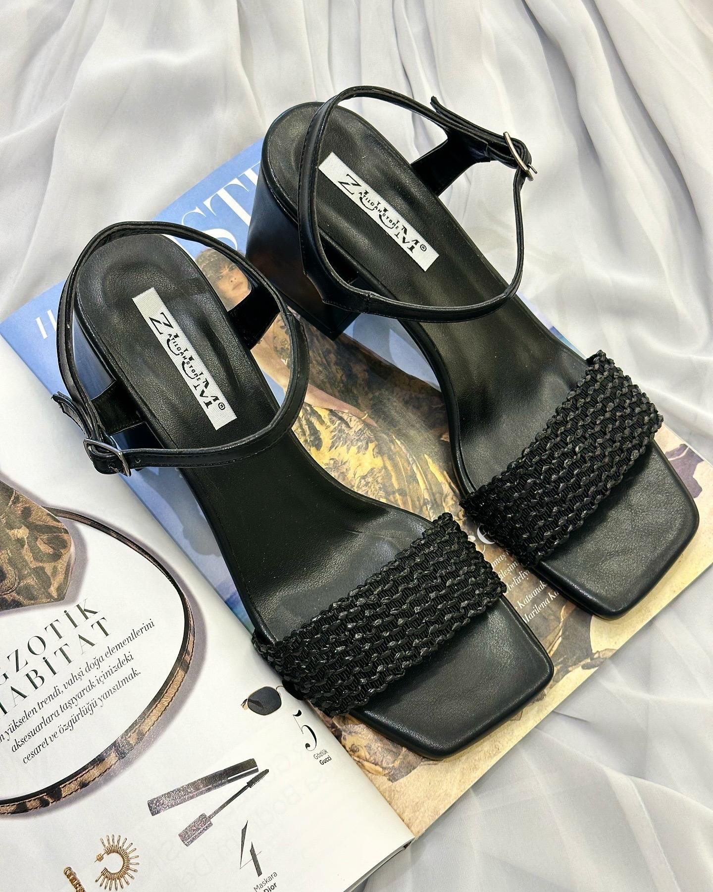 ZUUMKalın & İnce TopukluFery Tek Bant Kalın Topuklu Kadın Ayakkabı - Siyah Cilt