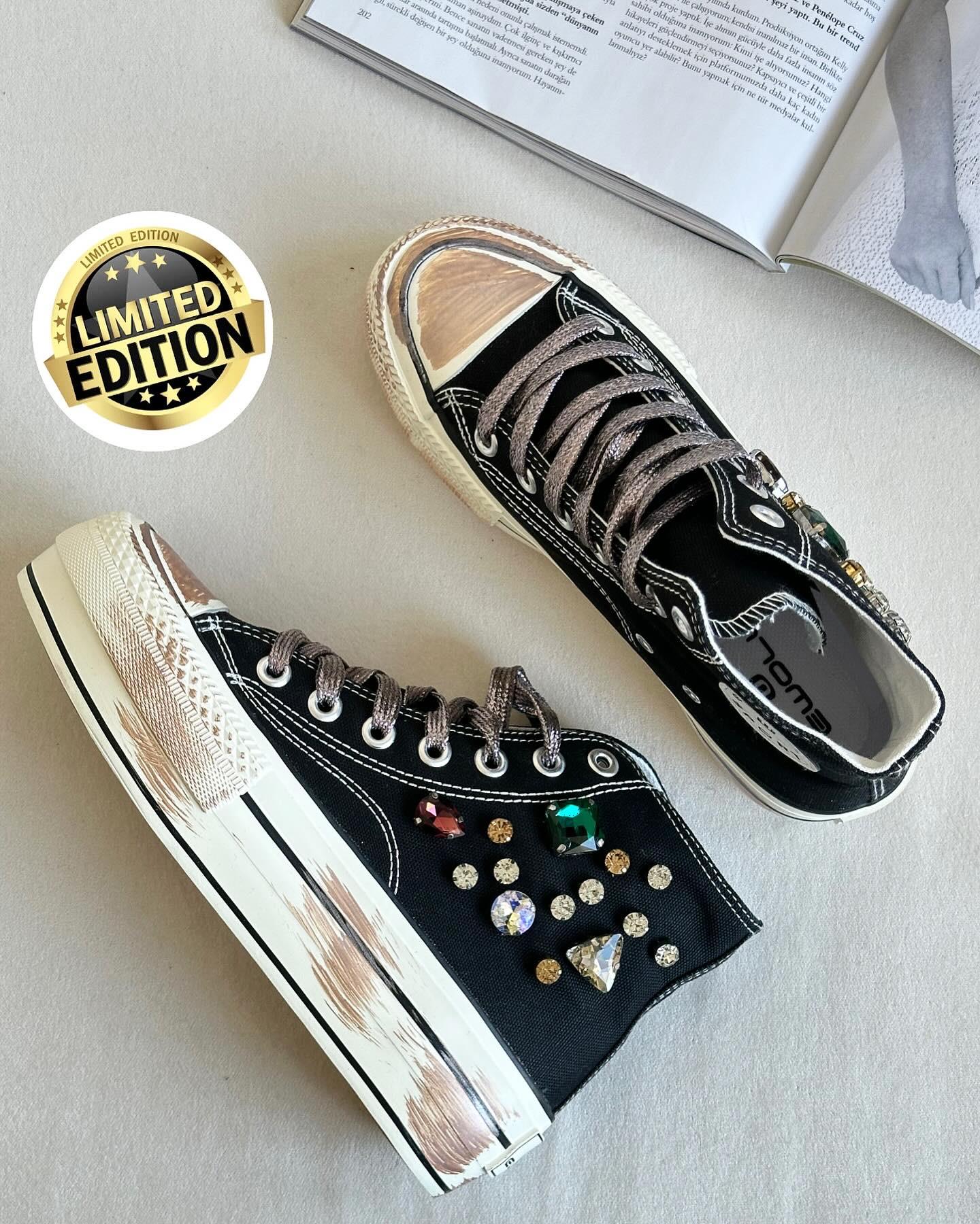 ZUUMSNEAKERNary Taş Aksesuarlı  Kalın Taban Boğazlı Kadın Sneaker - Siyah