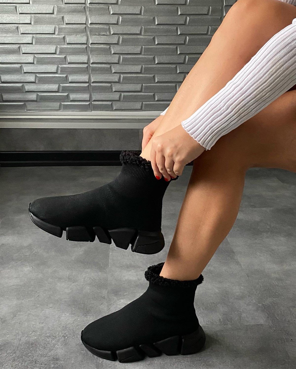 Nell Lüx Tasarım Triko Tüylü Kadın Spor Ayakkabı - Siyah & Siyah