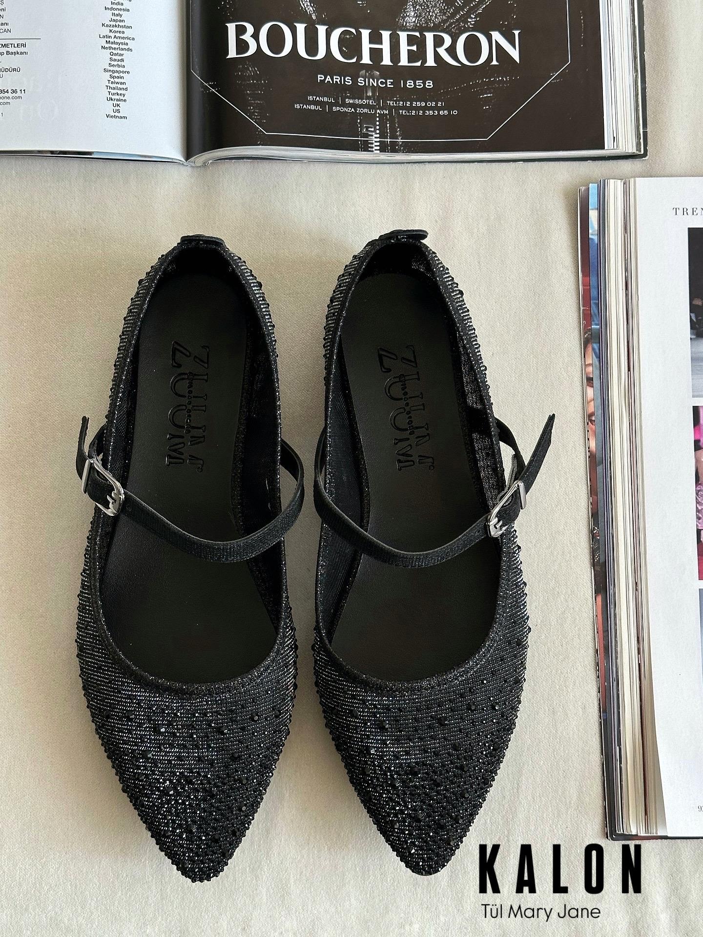 ZUUMBABET & ESPADRİLKalon Sivri Burun Mary Jane Style Kadın Babet - Siyah & Siyah Taşlı